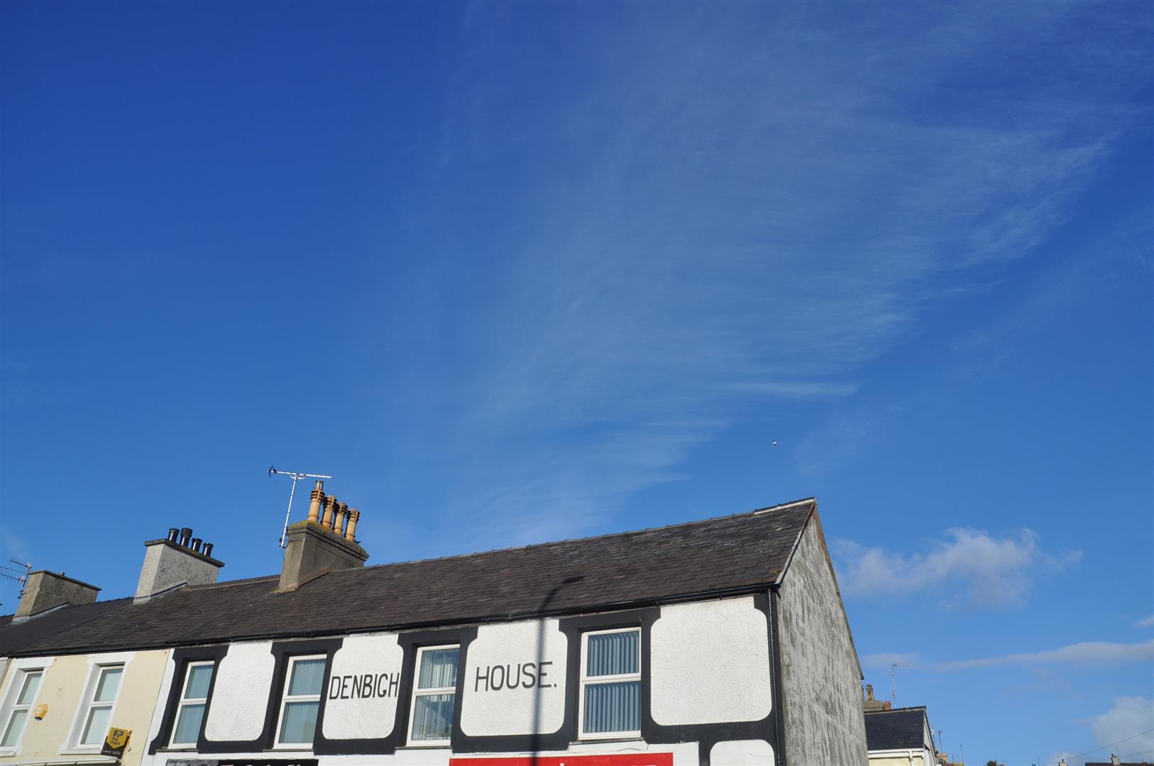 2 bedroom shared flat/apartment To Let in Holyhead - Property photograph.