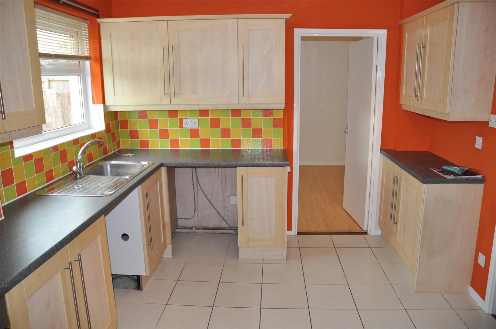 3 bedroom semi-detached house Let Agreed in Holyhead - Image.