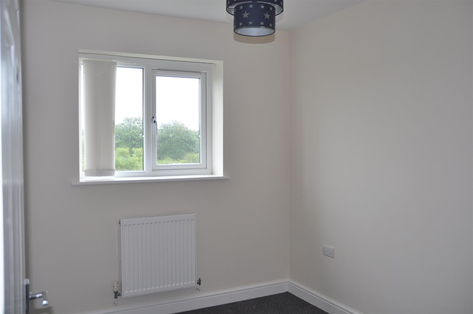 3 bedroom semi-detached house To Let in Holyhead - Image.