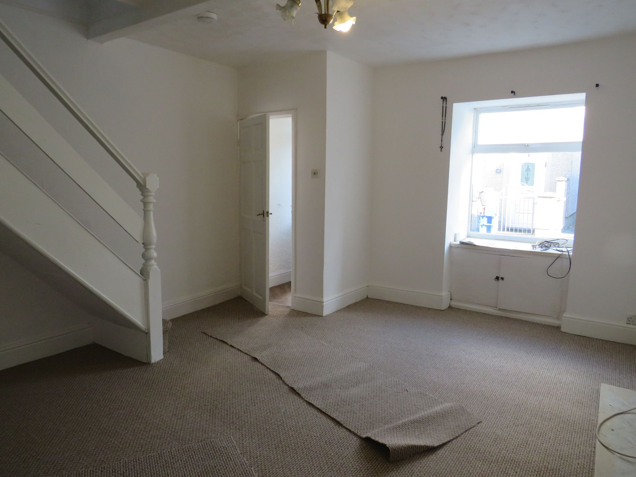 3 bedroom end terraced house To Let in Holyhead - Photograph 3.