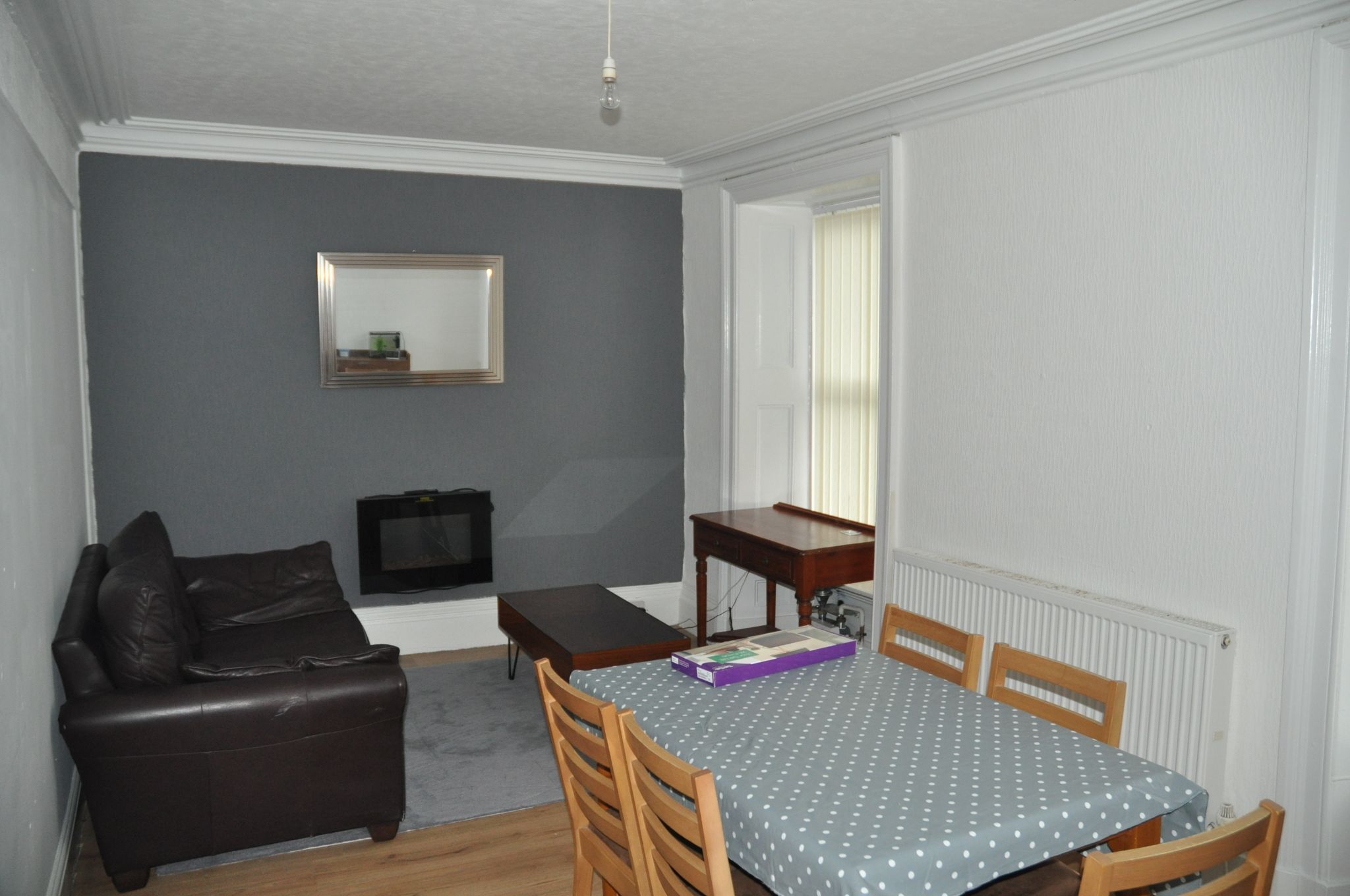 3 bedroom flat flat/apartment For Sale in Holyhead - Photograph 1.