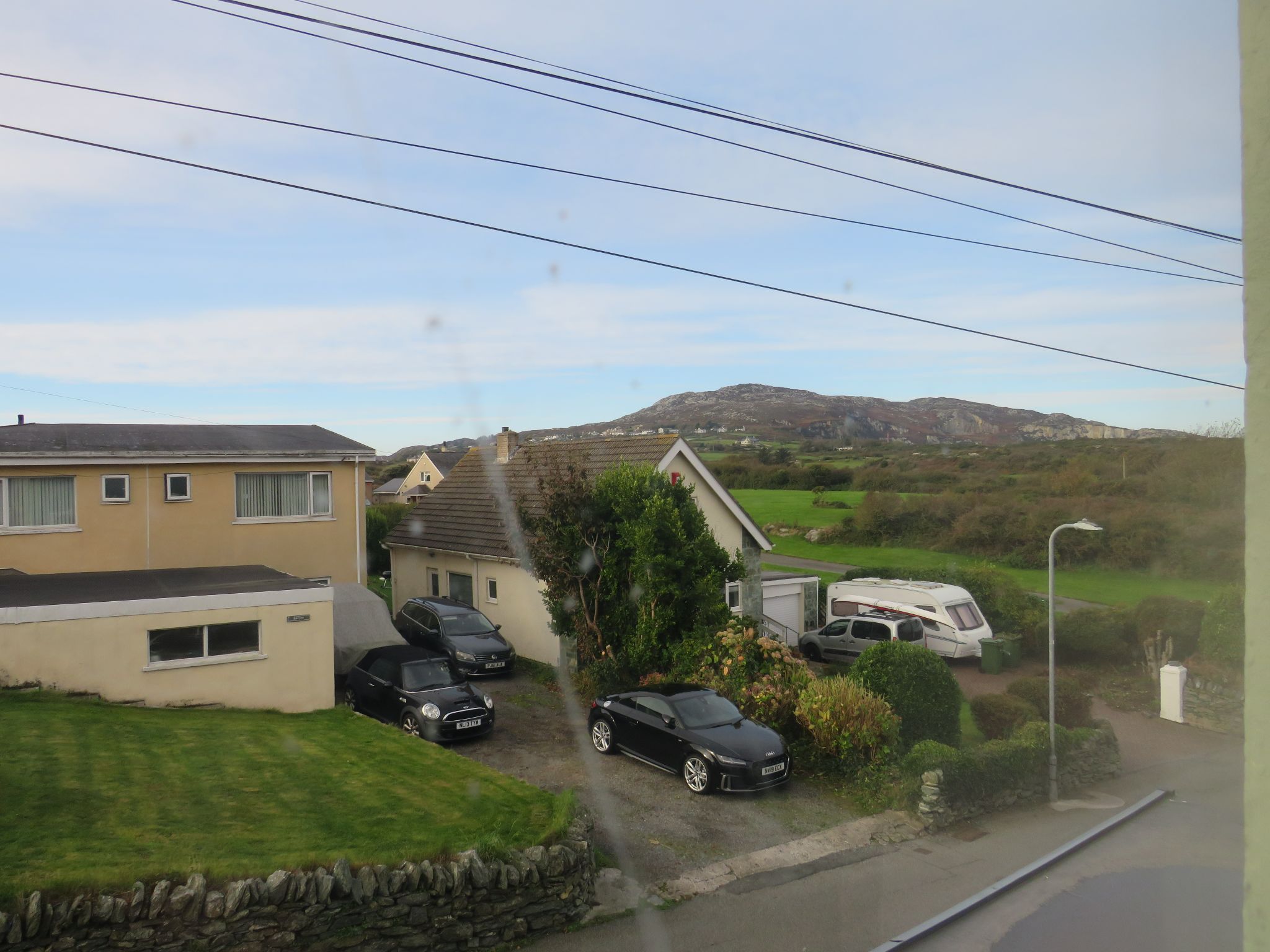 2 bedroom mid terraced house To Let in Holyhead - Photograph 7.