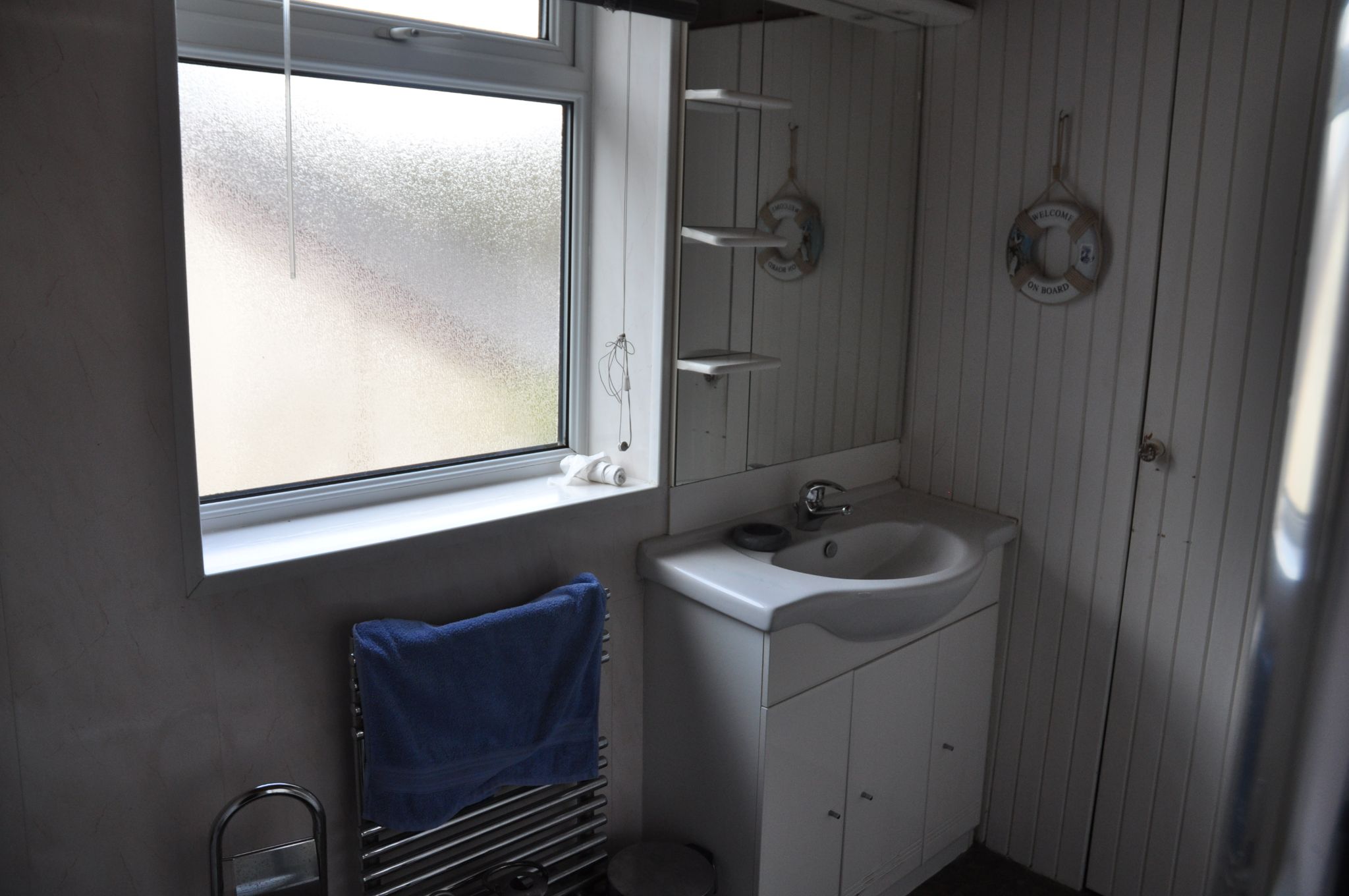 5 bedroom flat flat/apartment Sale Agreed in Llangefni - Photograph 11.