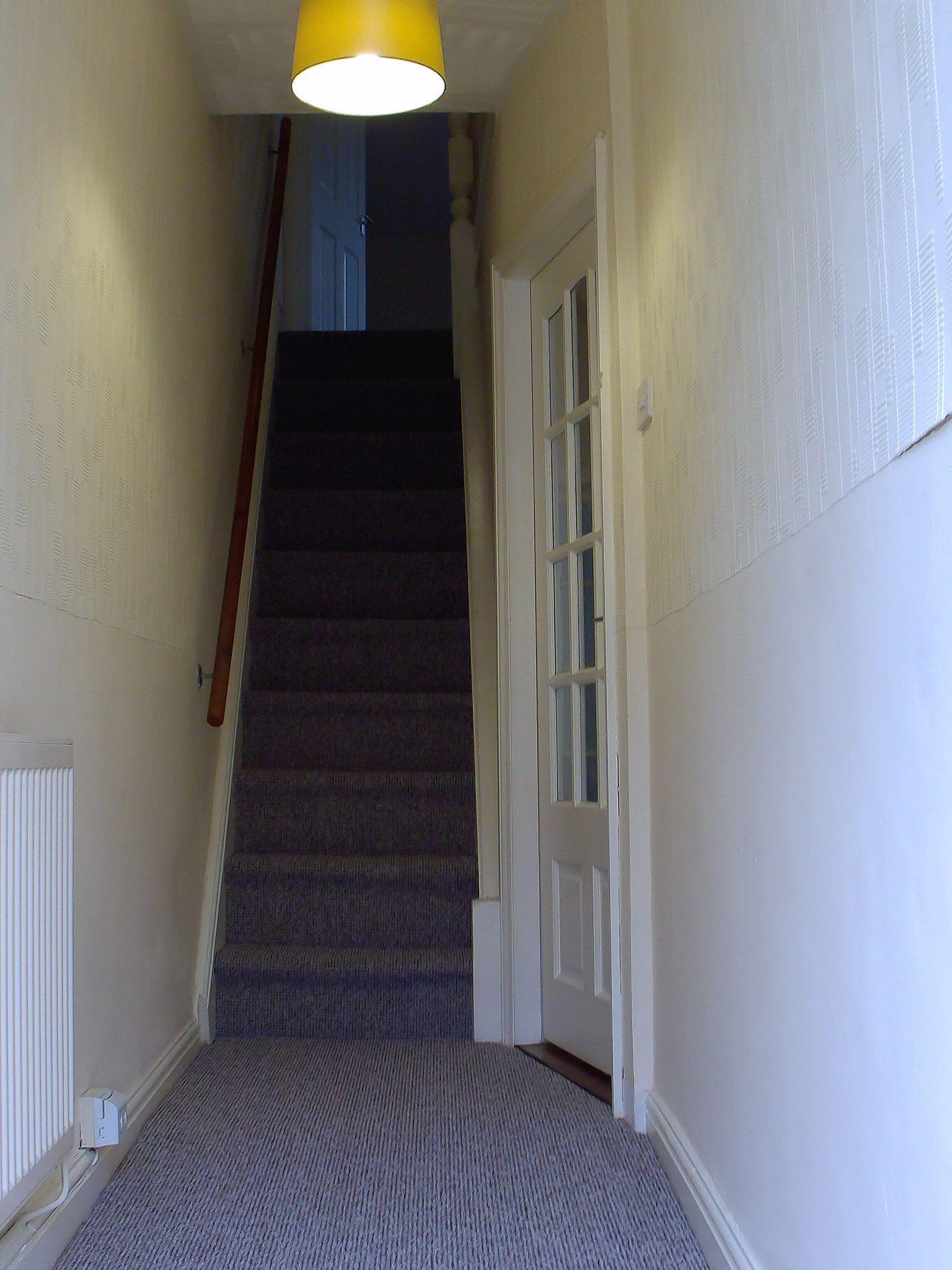 3 bedroom mid terraced house Let Agreed in Holyhead - Photograph 7.