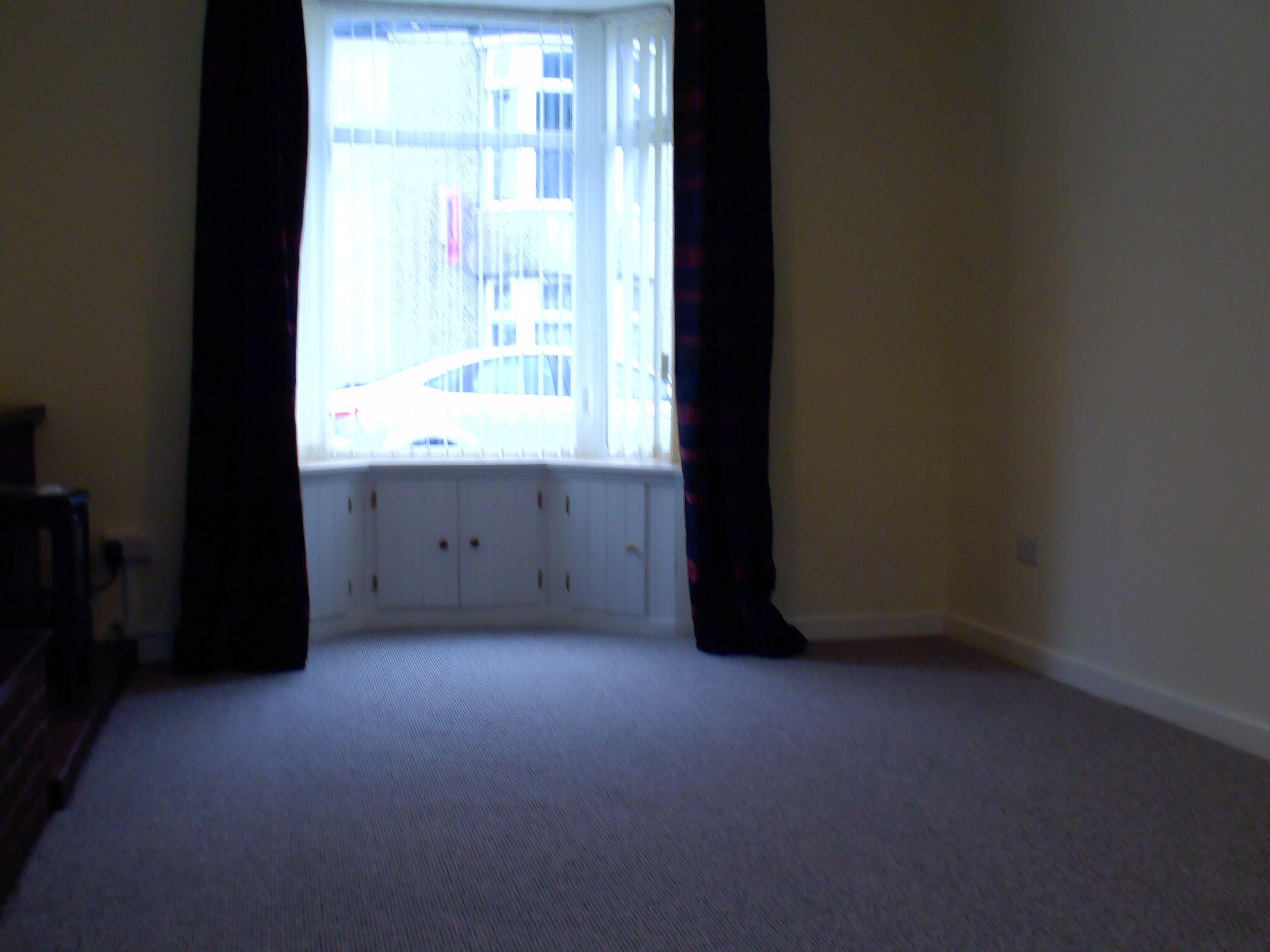 3 bedroom mid terraced house Let Agreed in Holyhead - Photograph 2.