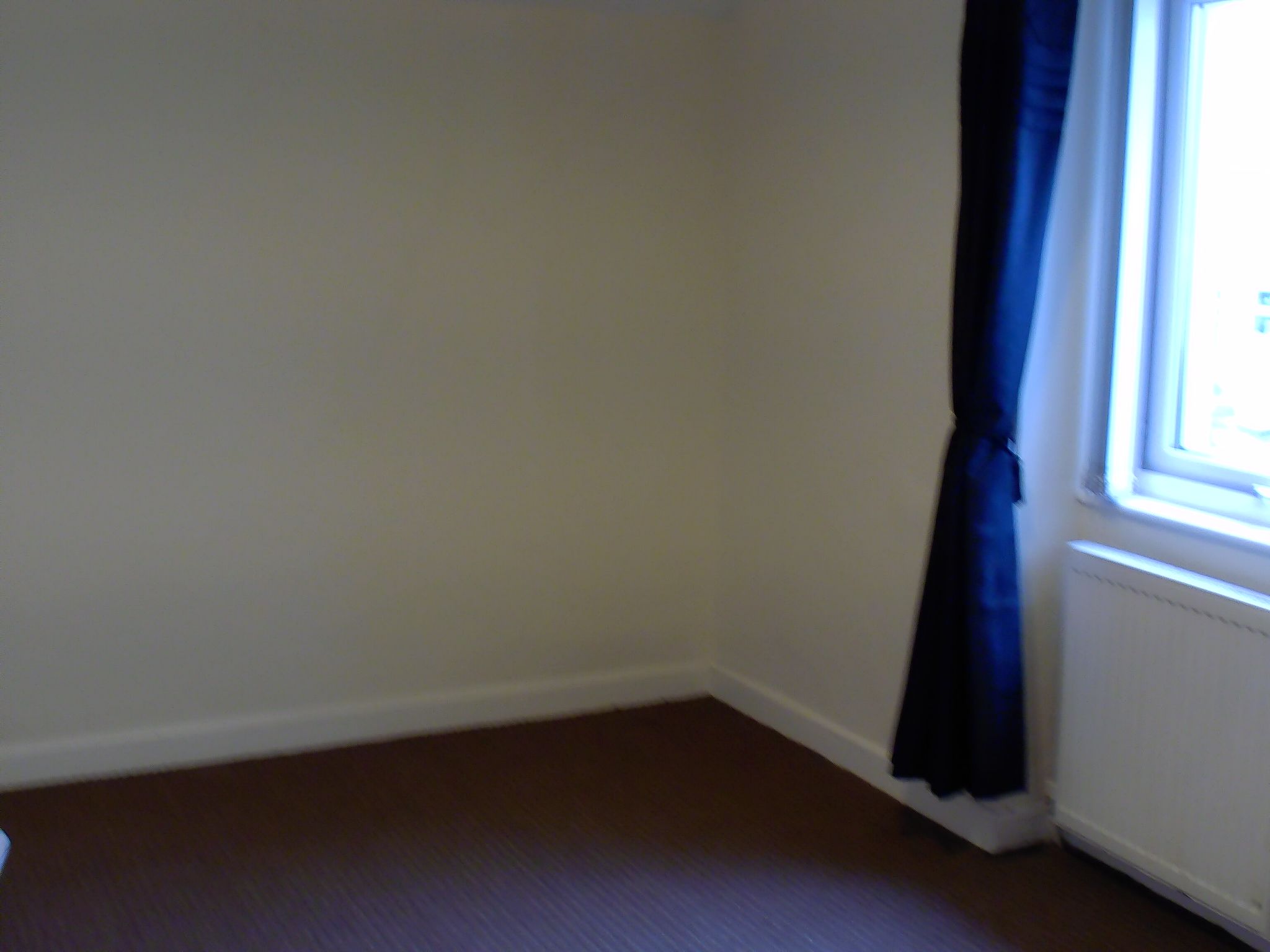 3 bedroom mid terraced house Let Agreed in Holyhead - Photograph 8.