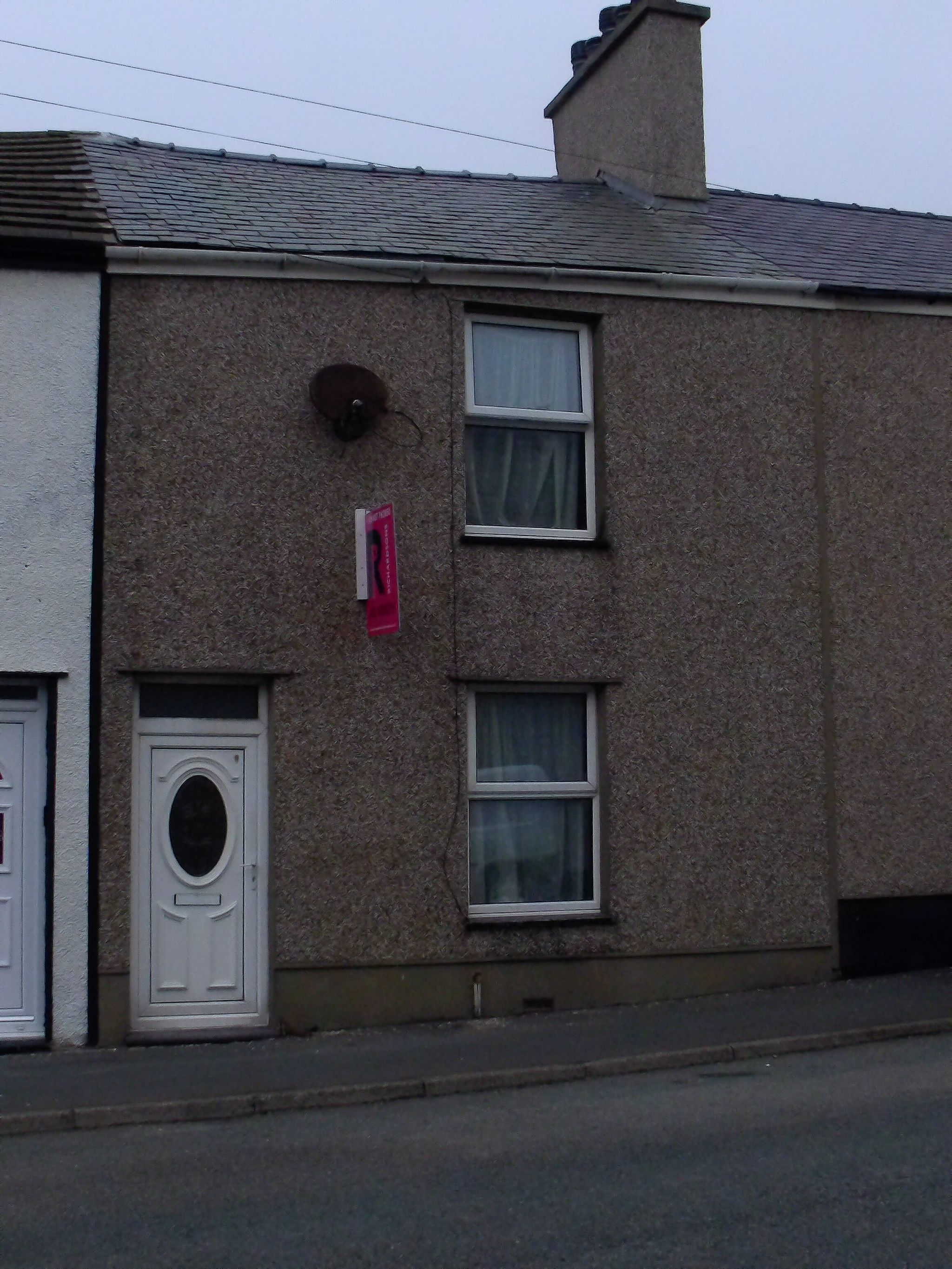 3 bedroom mid terraced house Sale Agreed in Holyhead - Photograph 1.