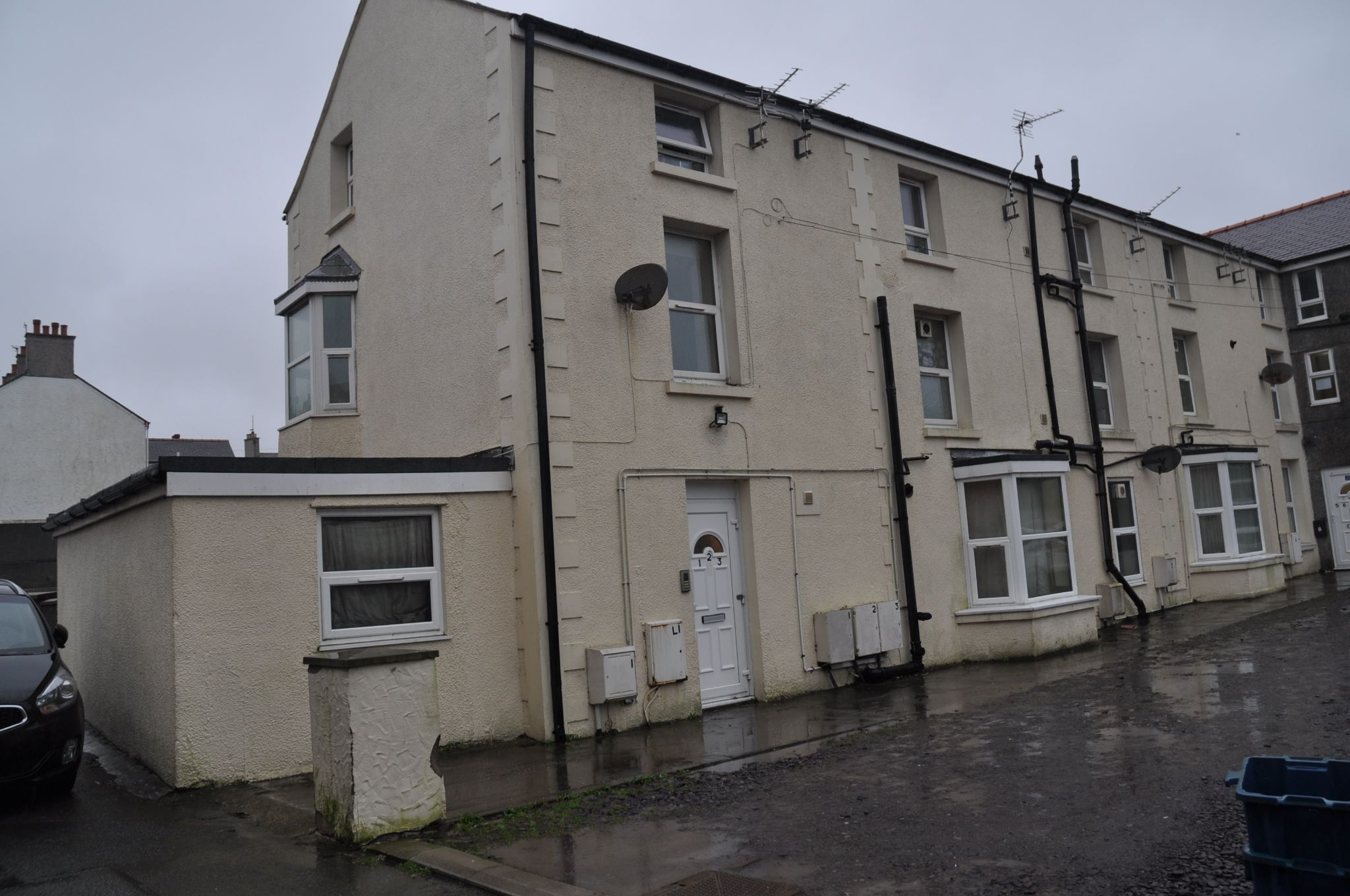 1 bedroom flat flat/apartment Let Agreed in Holyhead - Photograph 1.