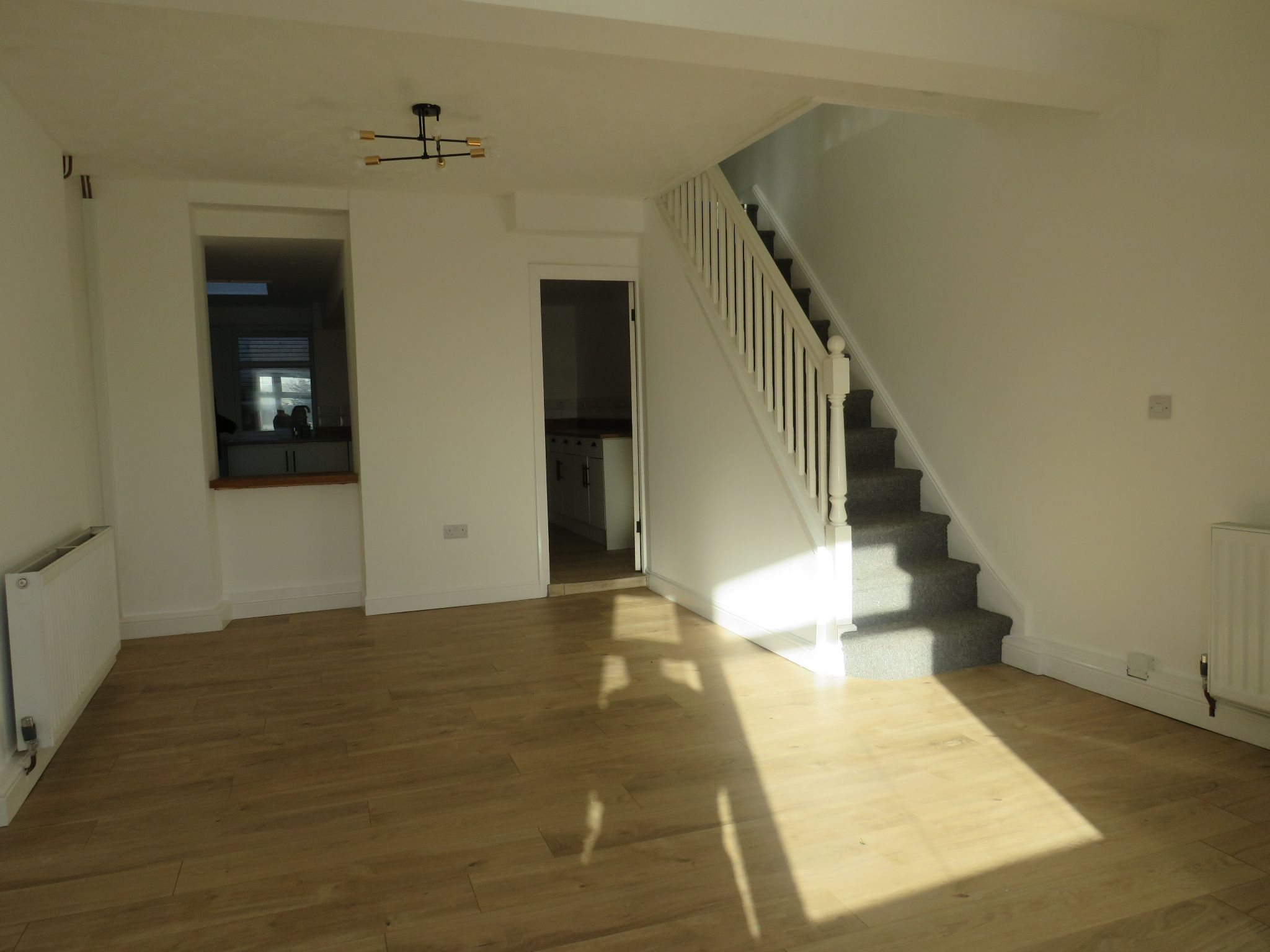 2 bedroom mid terraced house To Let in Holyhead - Property photograph.