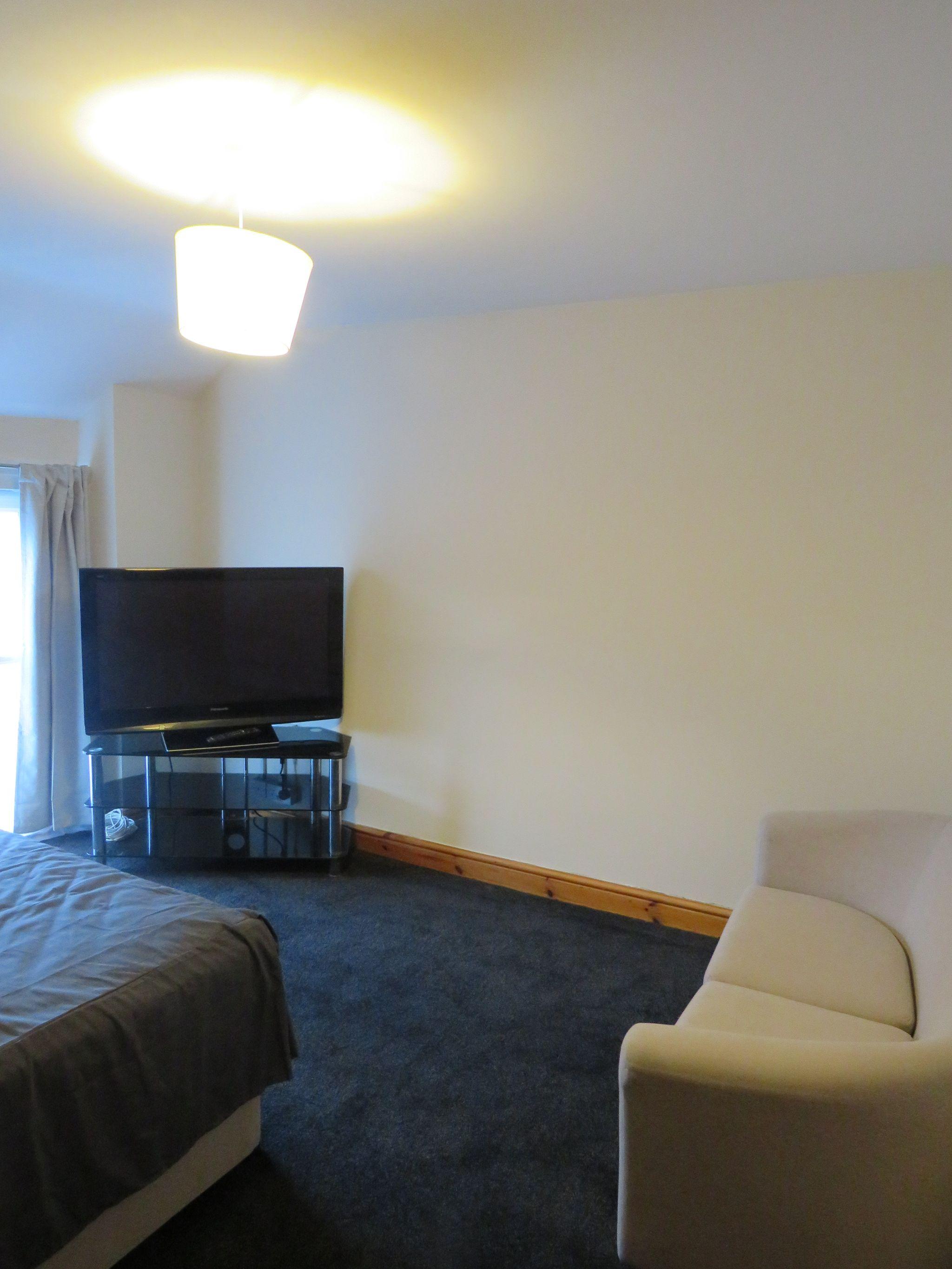 1 bedroom shared house To Let in Holyhead - Property photograph.
