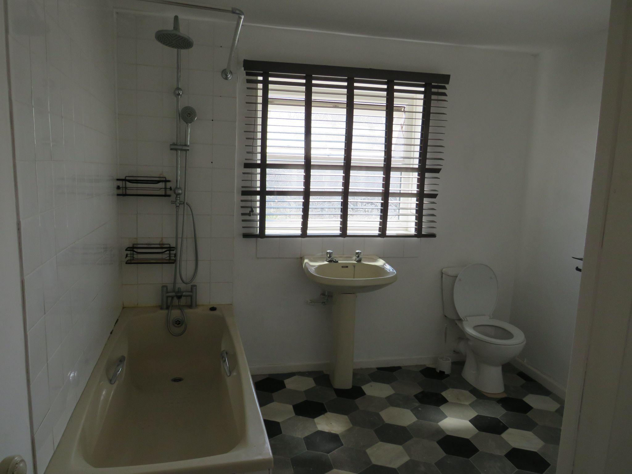 2 bedroom mid terraced house For Sale in Holyhead - Photograph 8.