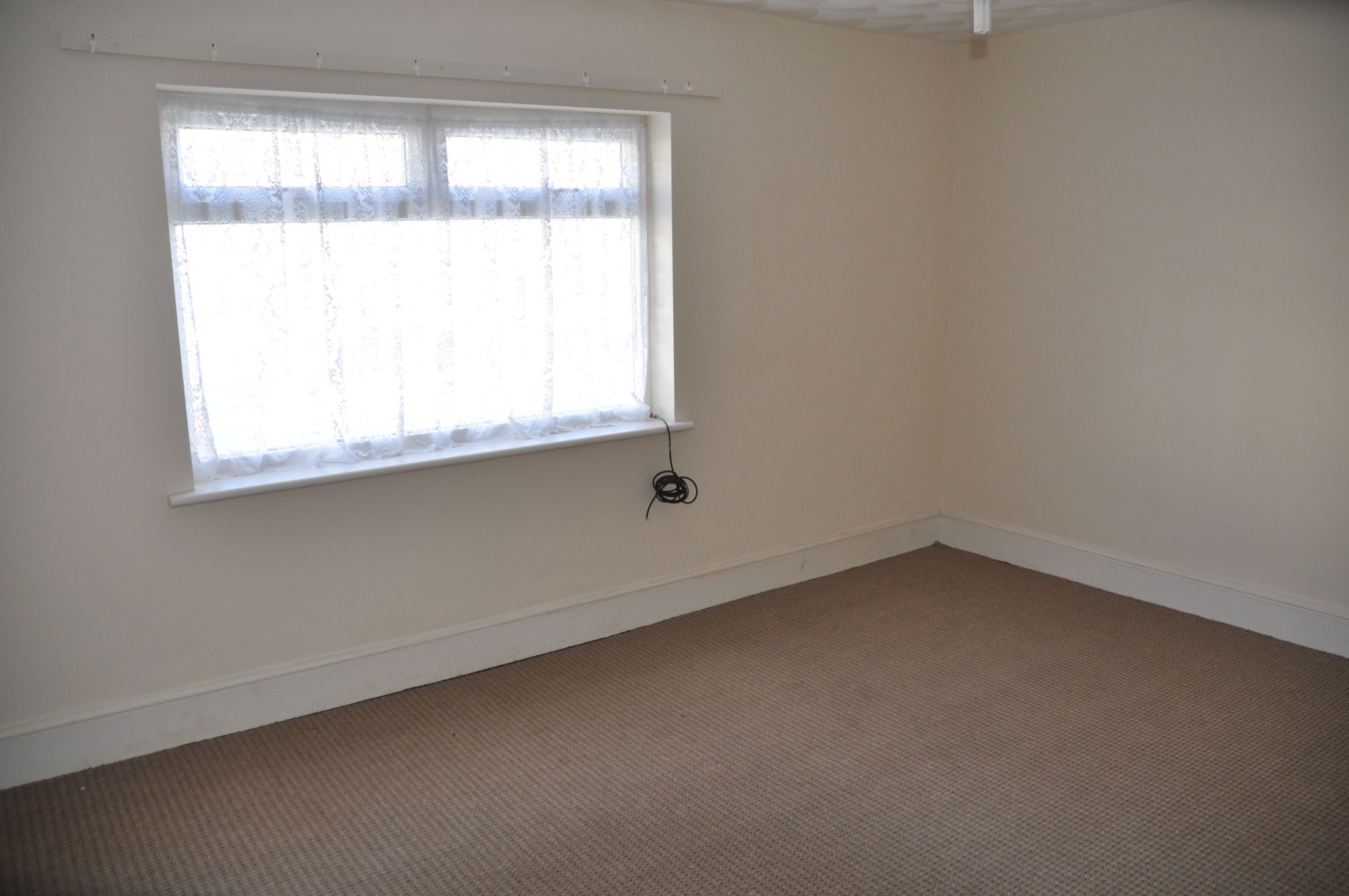 2 bedroom mid terraced house For Sale in Holyhead - Photograph 7.