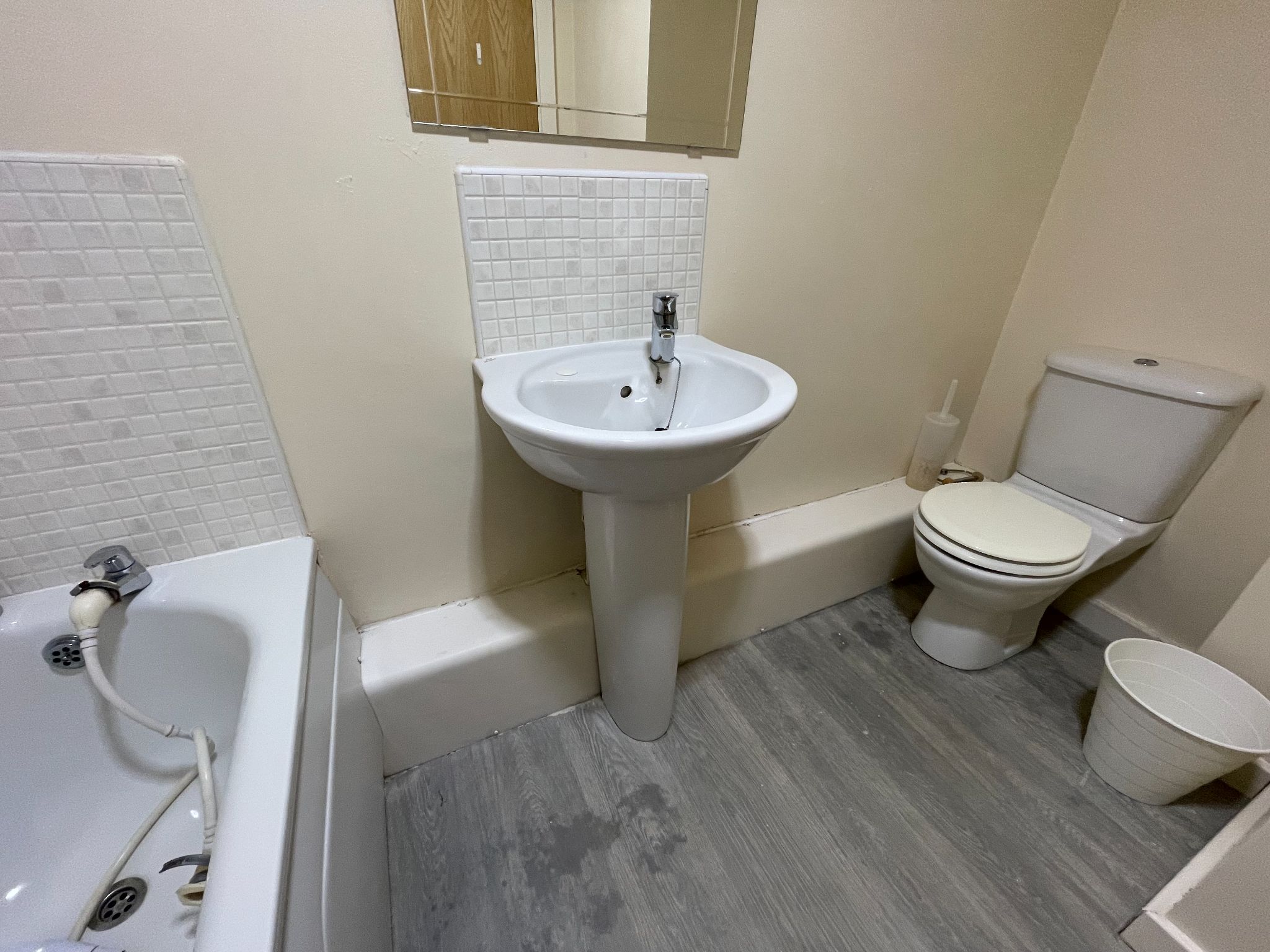 2 bedroom apartment flat/apartment For Sale in Coventry - Photograph 7.