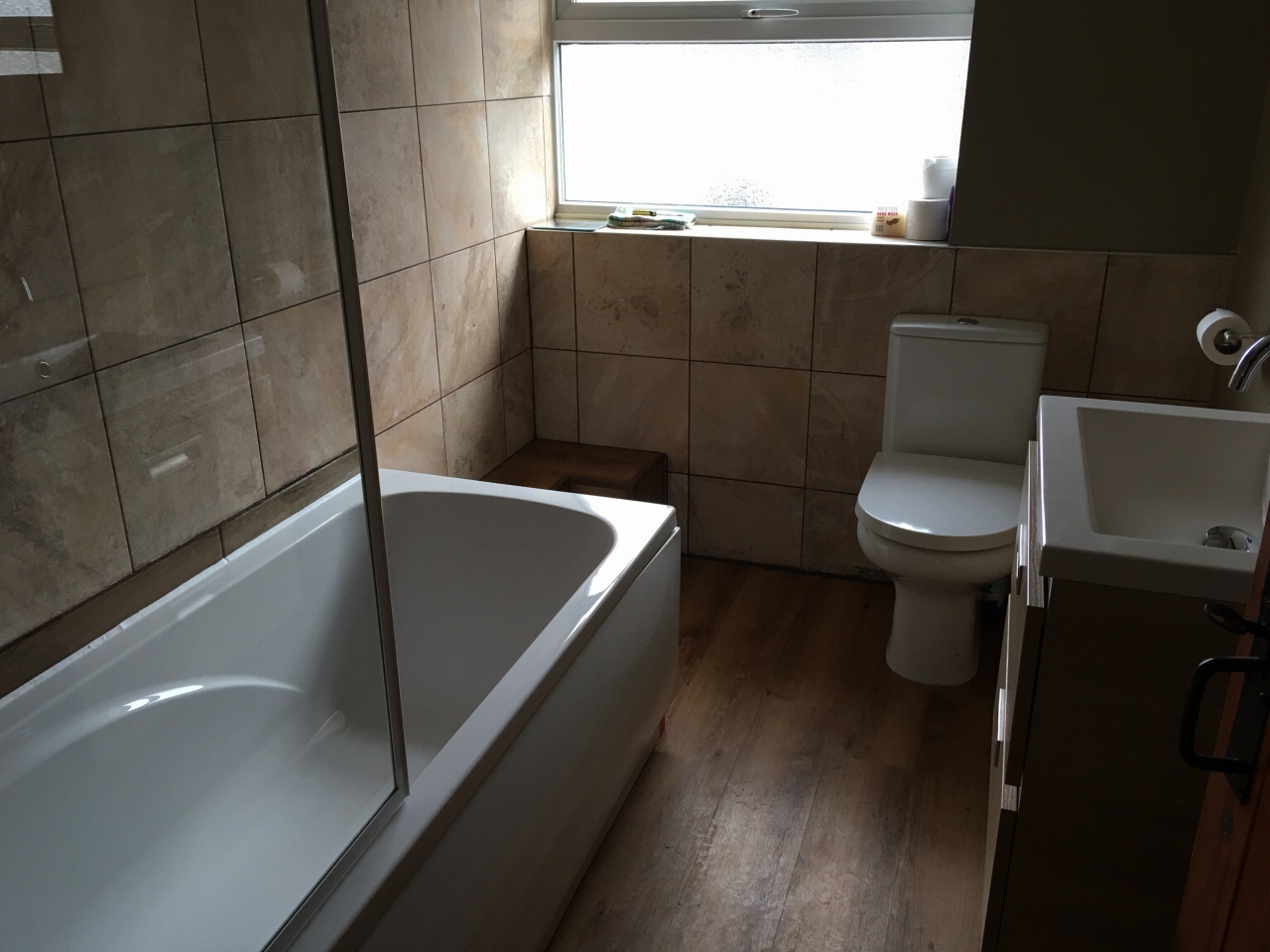 2 bedroom mid terraced house Let in Coventry - Photograph 4.