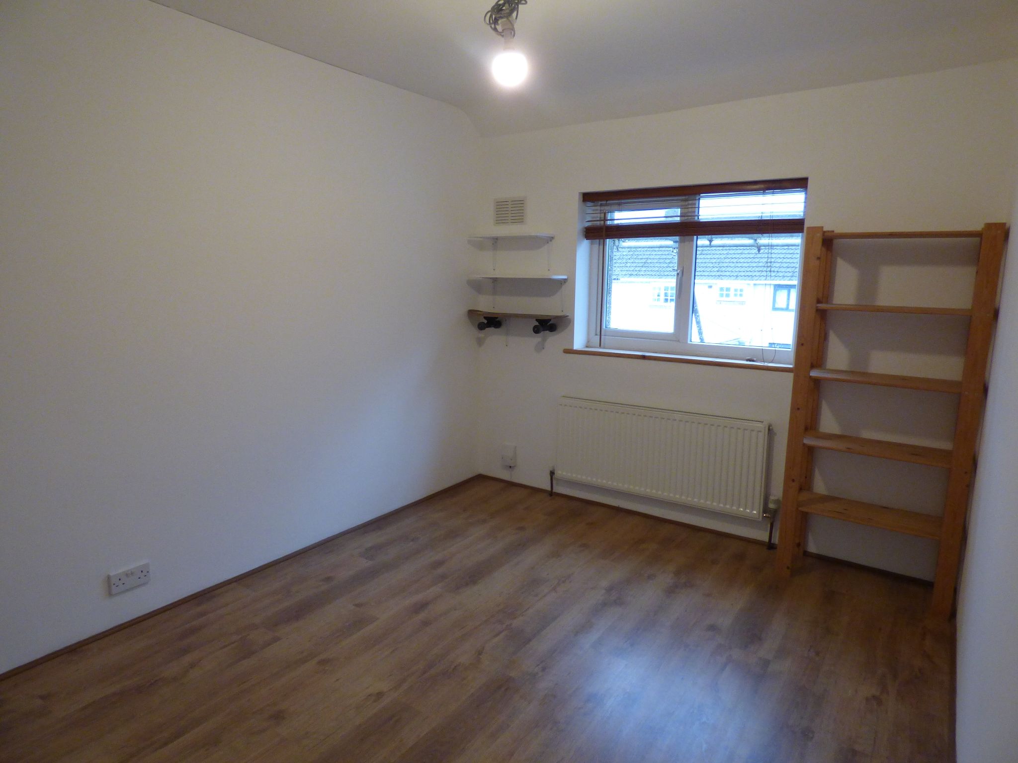 2 bedroom mid terraced house Let in Coventry - Photograph 6.