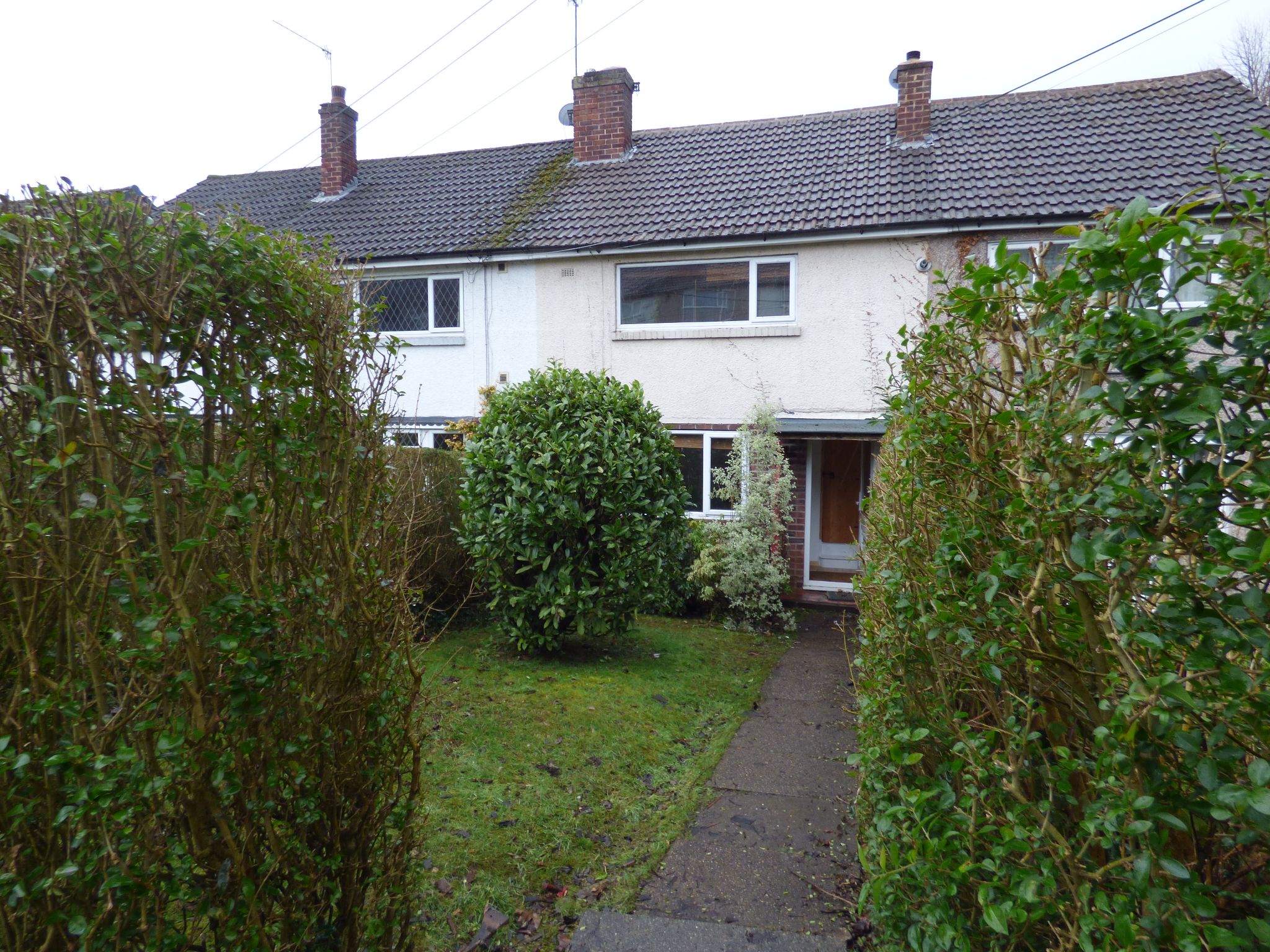 2 bedroom mid terraced house Let in Coventry - Photograph 1.