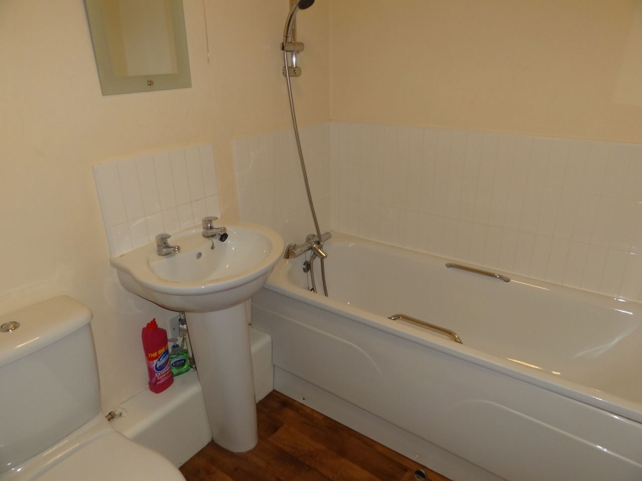 2 bedroom apartment flat/apartment Let in Coventry - Photograph 7.