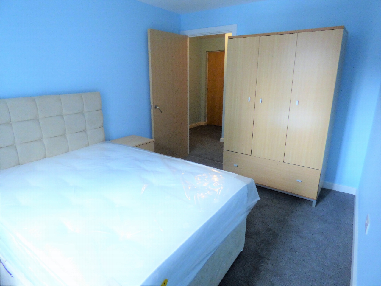 2 bedroom apartment flat/apartment Let in Coventry - Photograph 5.