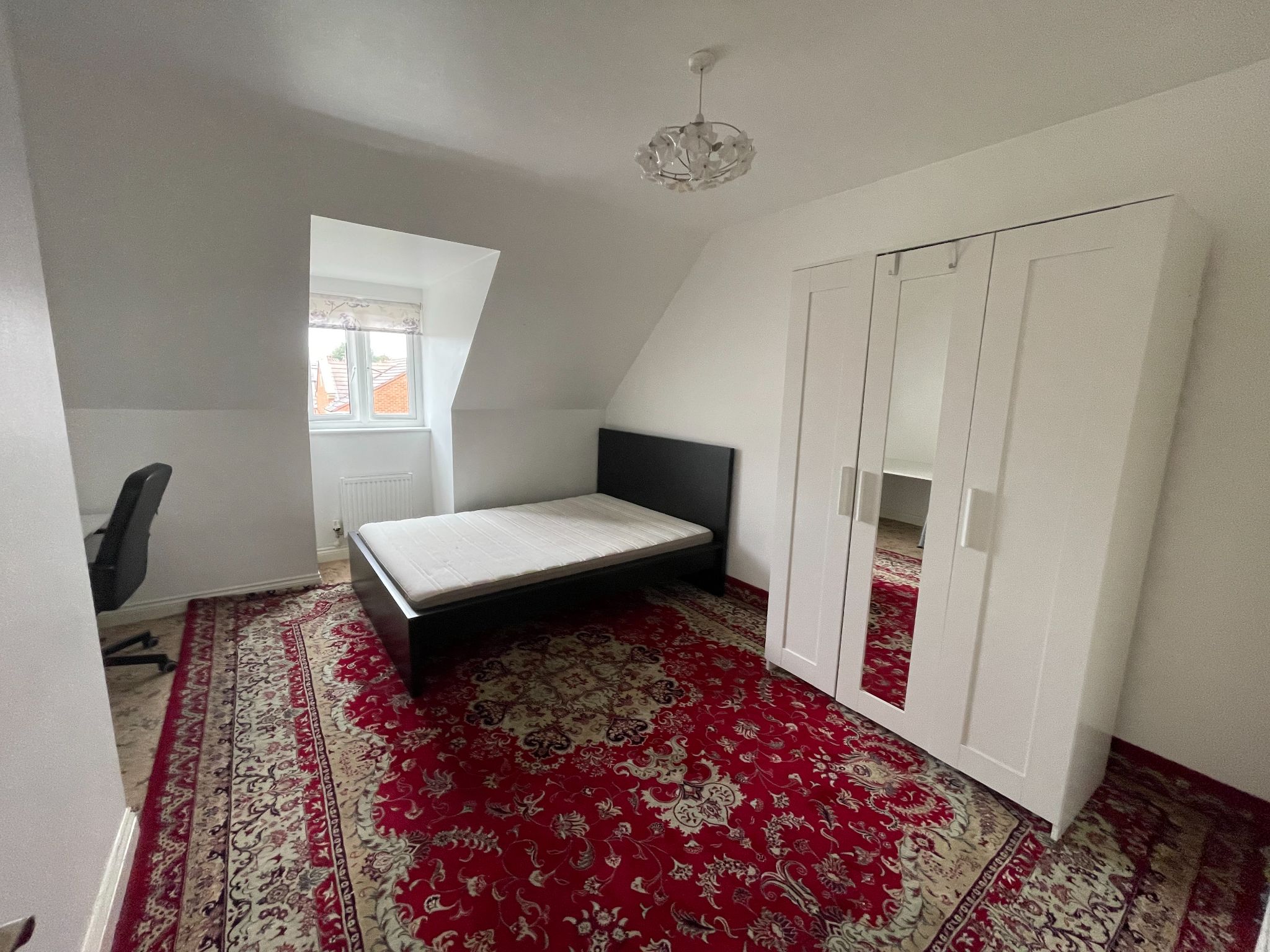 3 bedroom mid terraced house Let in Coventry - Photograph 15.
