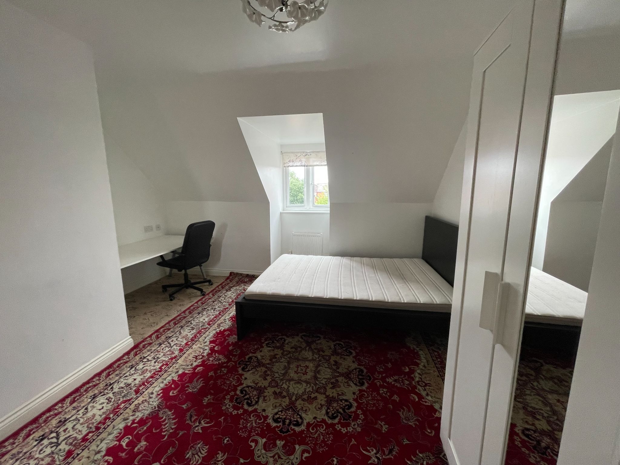 3 bedroom mid terraced house Let in Coventry - Photograph 16.