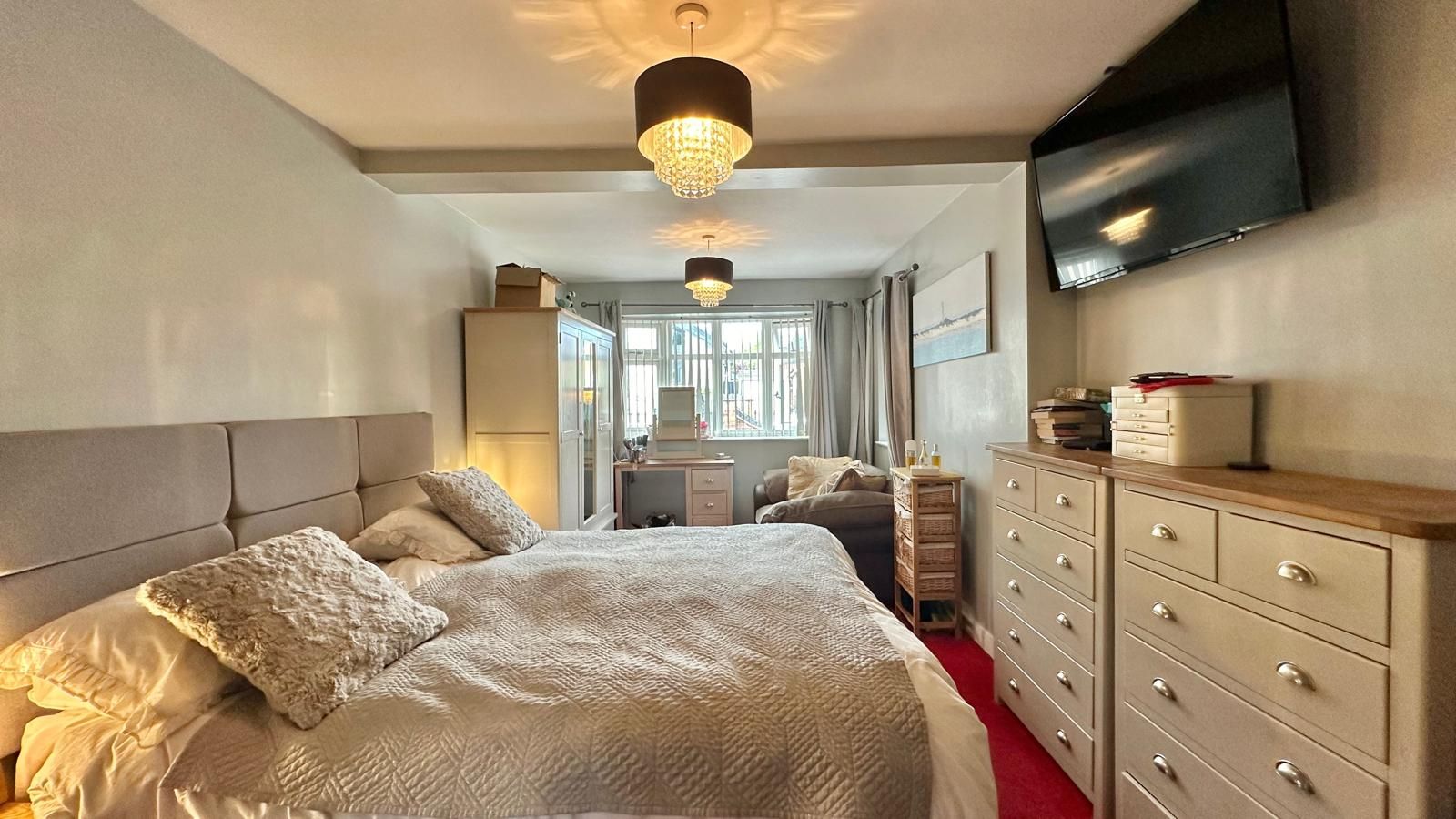 3 bedroom detached bungalow Sold in Coventry - Photograph 16.