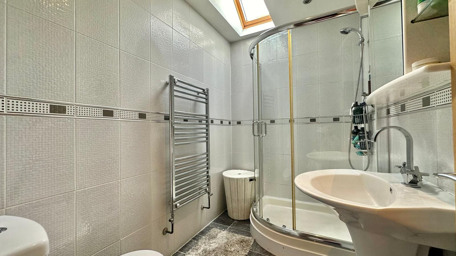 3 bedroom detached bungalow Sold in Coventry - Photograph 15.