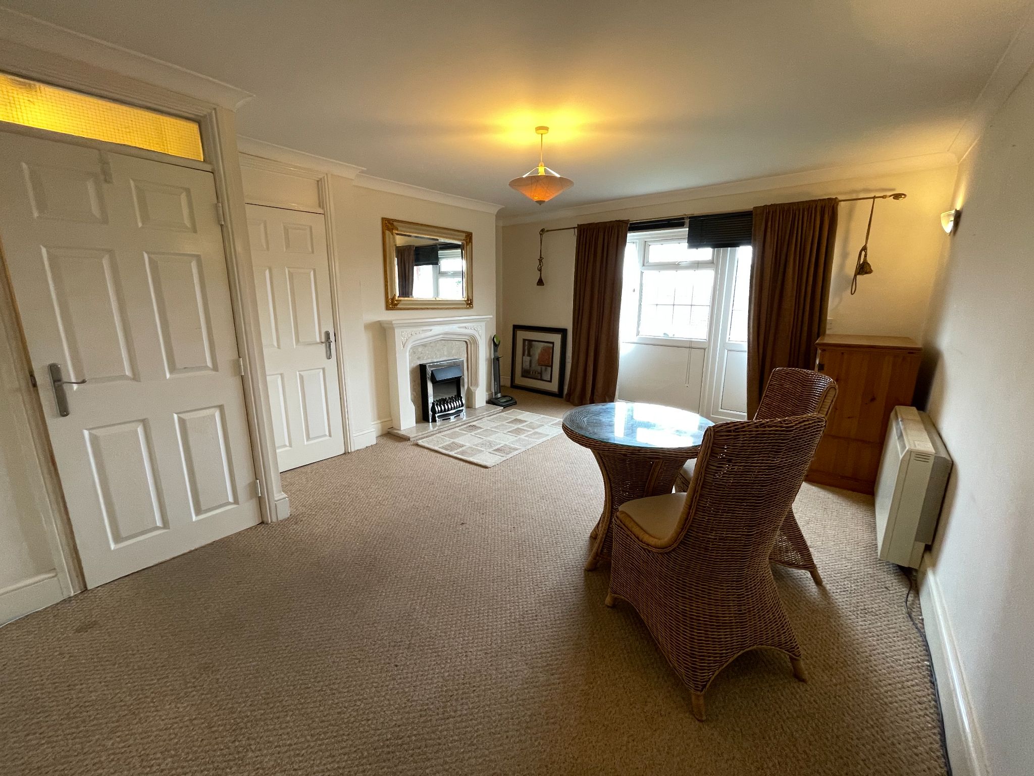 1 bedroom apartment flat/apartment Let in Coventry - Photograph 2.
