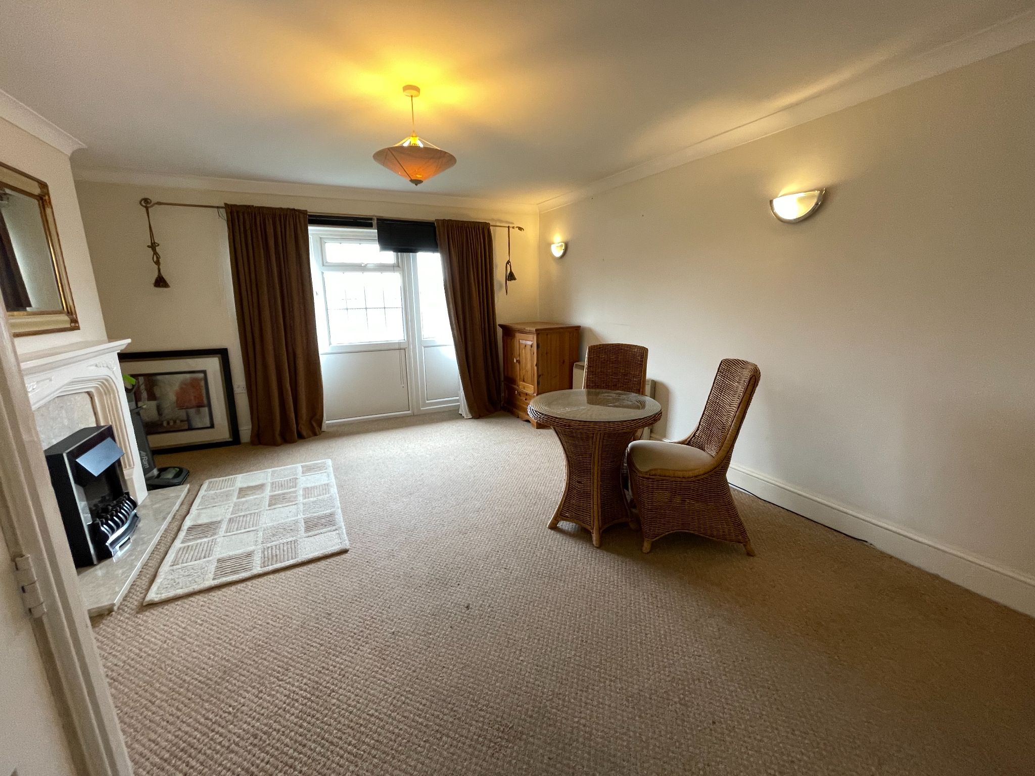1 bedroom apartment flat/apartment Let in Coventry - Photograph 3.