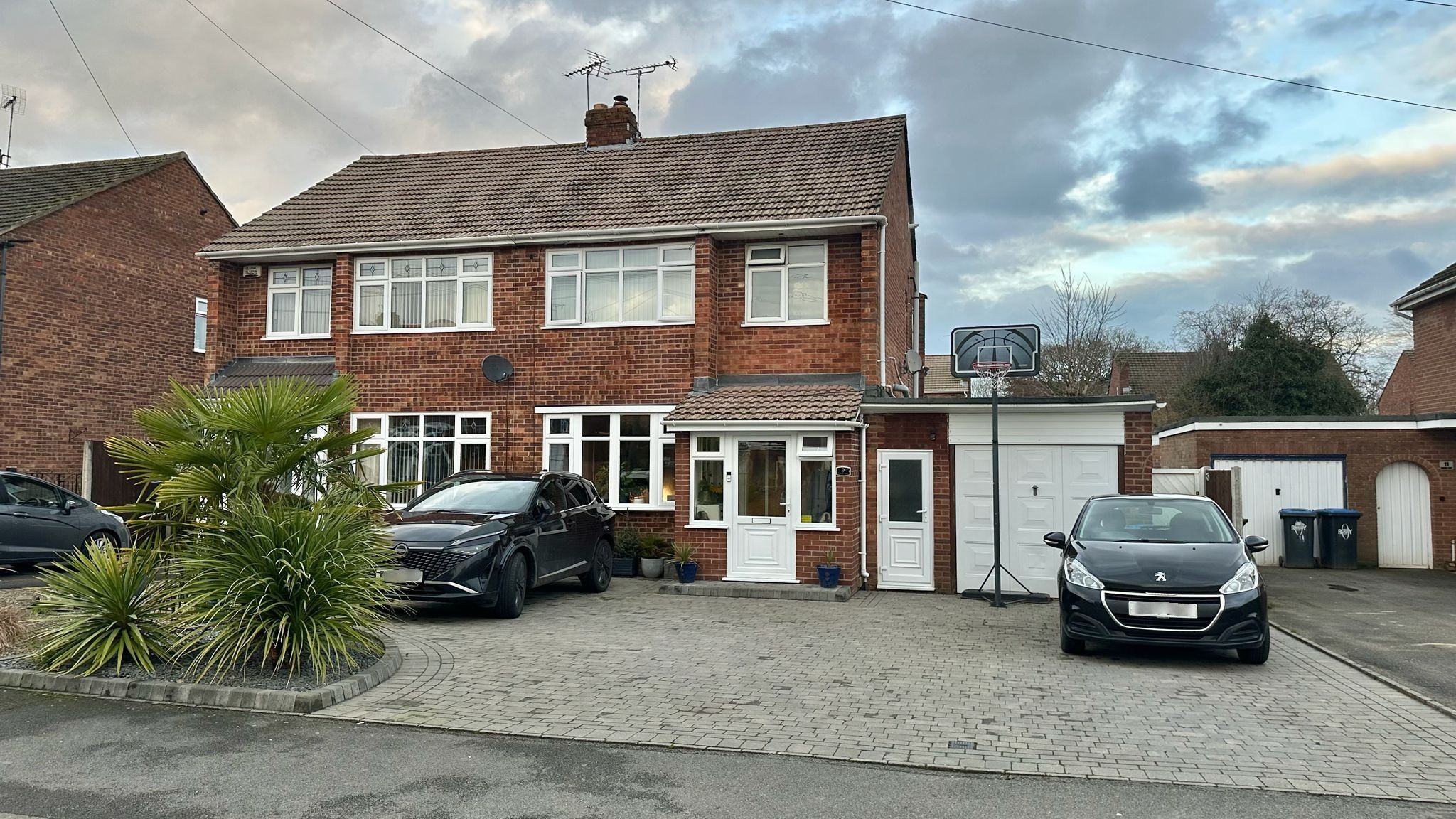 3 bedroom semi-detached house SSTC in Coventry - Photograph 1.