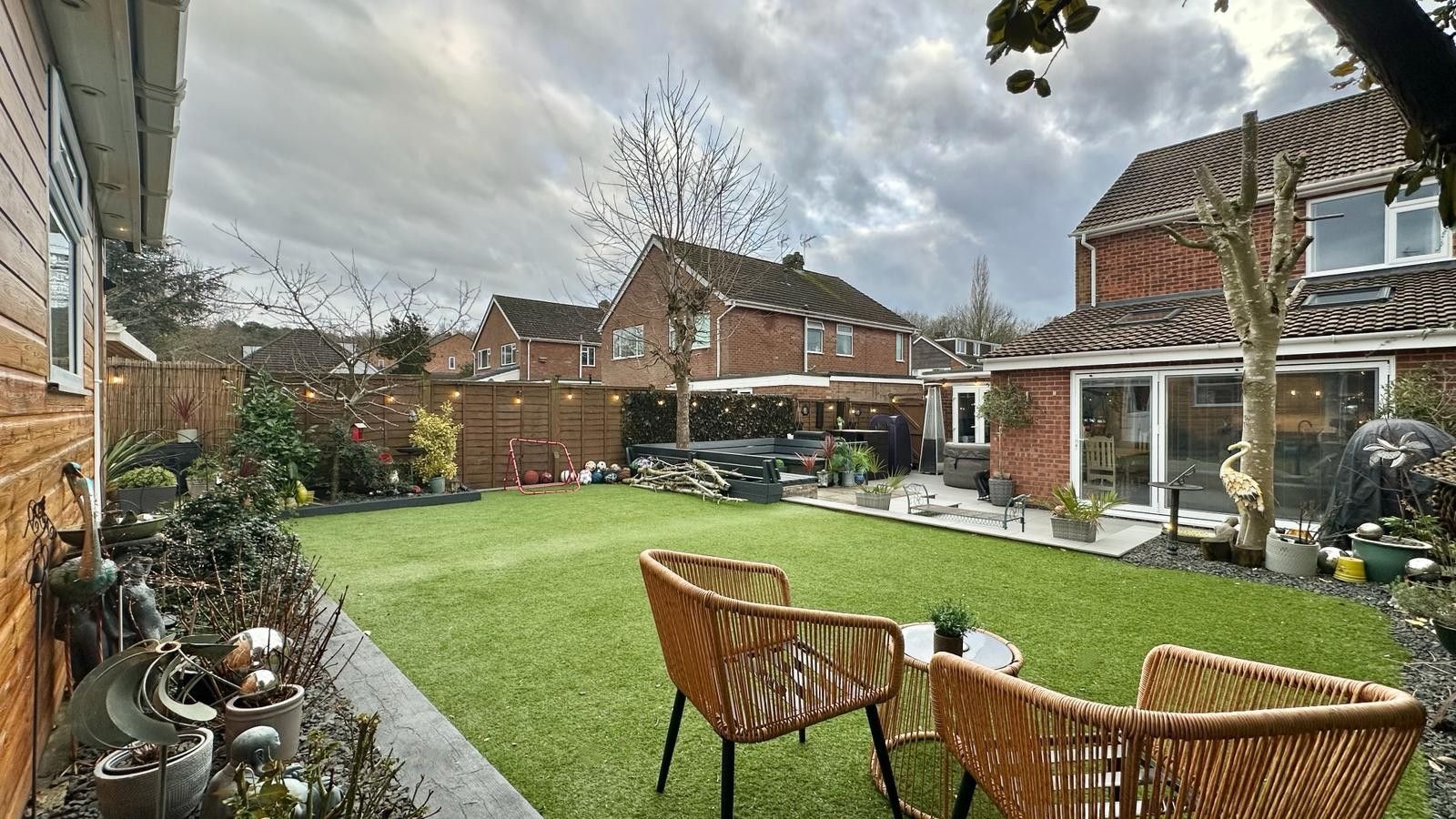 3 bedroom semi-detached house SSTC in Coventry - Photograph 28.