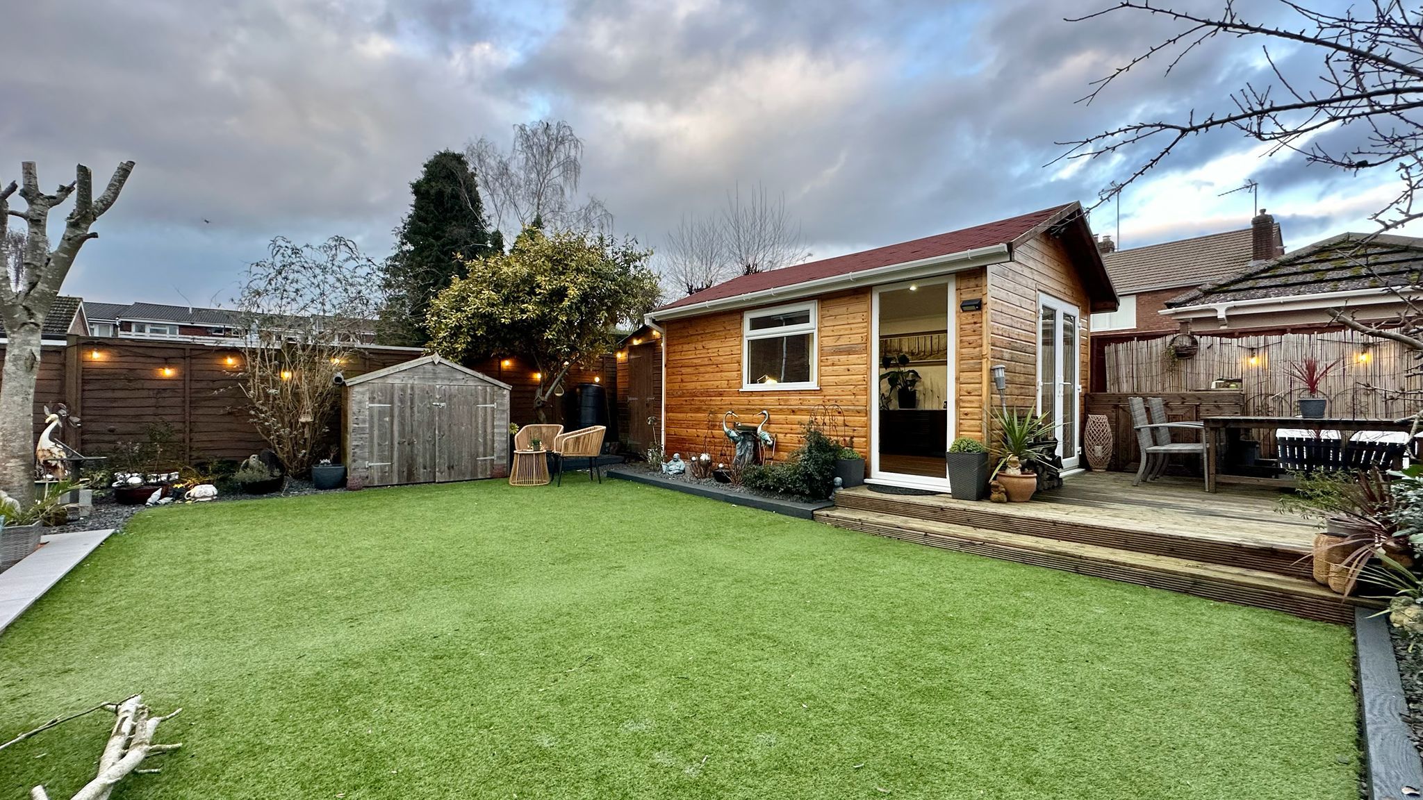 3 bedroom semi-detached house SSTC in Coventry - Photograph 27.