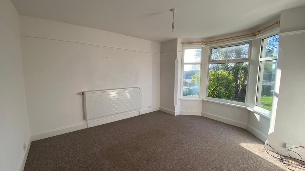 3 bedroom mid terraced house Let in Coventry - Photograph 8.