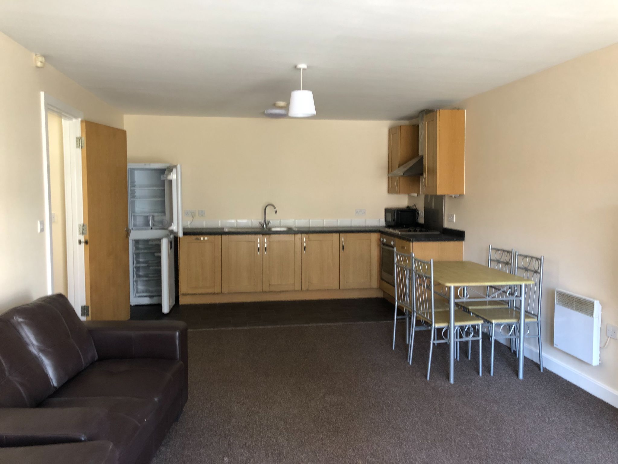 2 bedroom apartment flat/apartment For Sale in Coventry - Photograph 3.