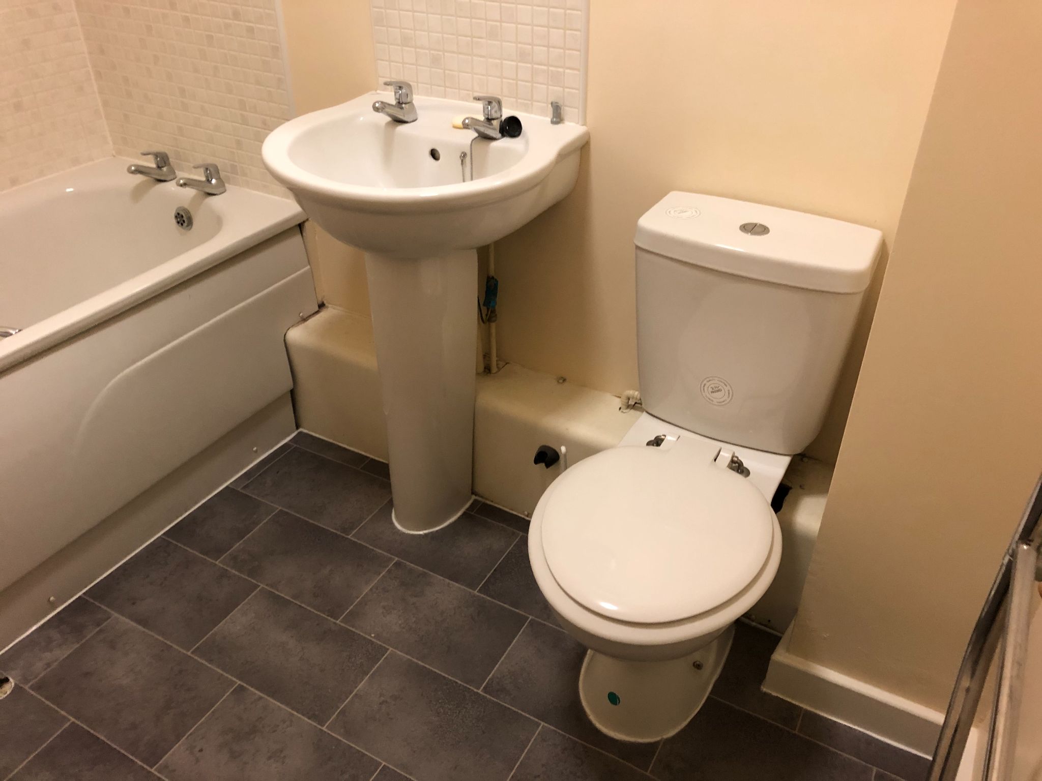 2 bedroom apartment flat/apartment For Sale in Coventry - Photograph 6.