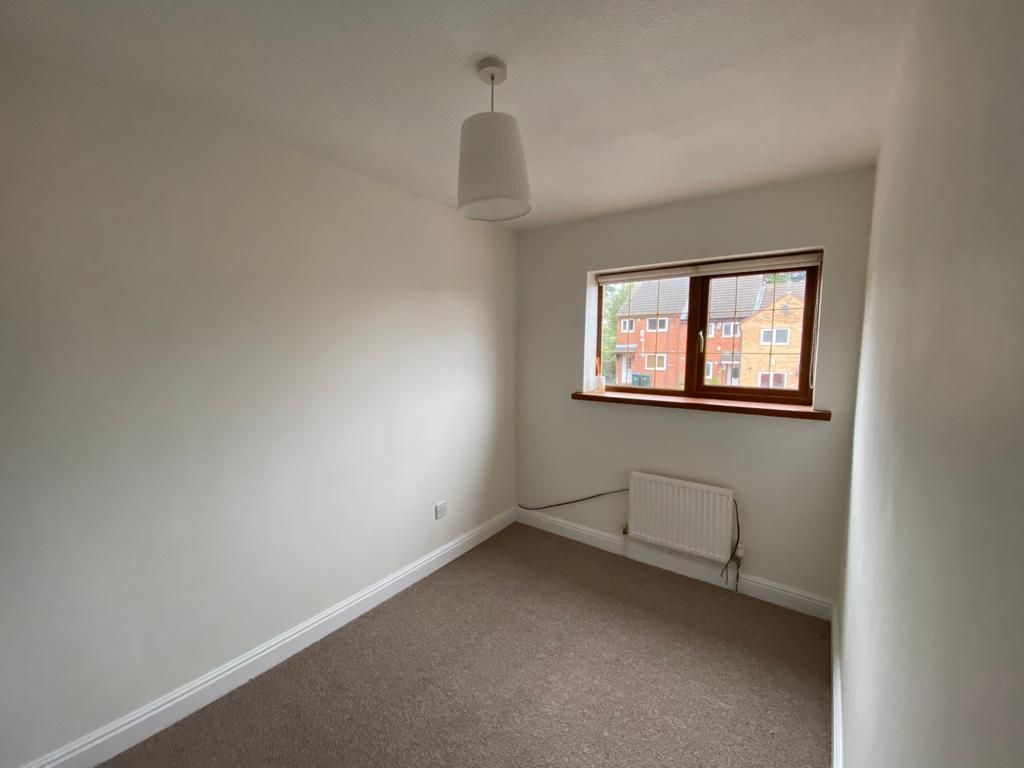 2 bedroom mid terraced house Let in Coventry - Photograph 5.