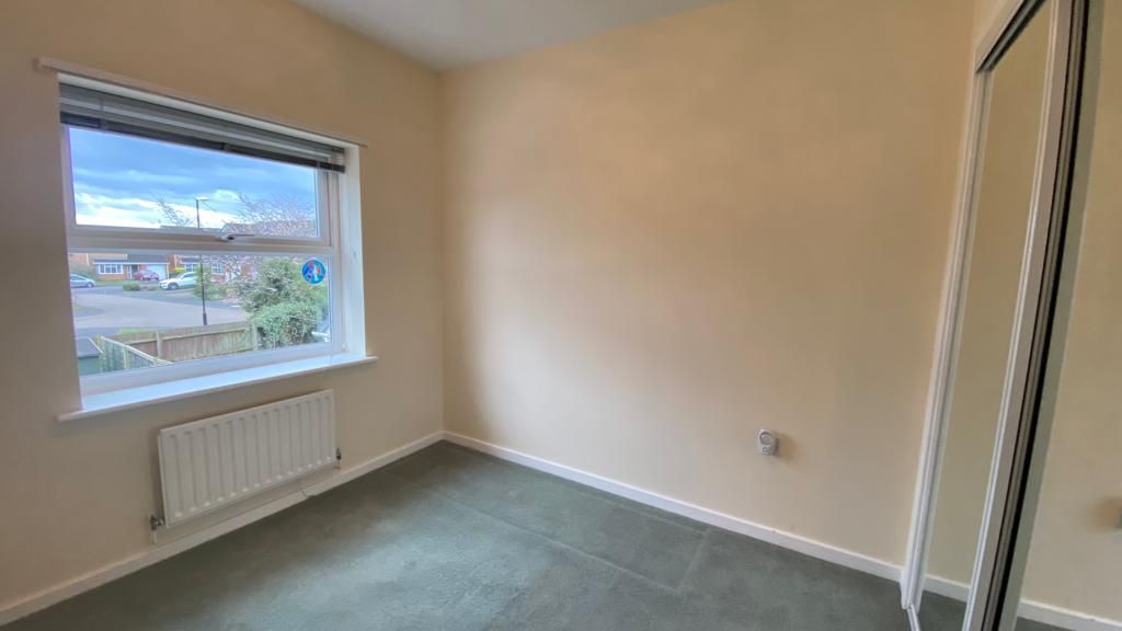 4 bedroom detached house Let in Coventry - Photograph 11.