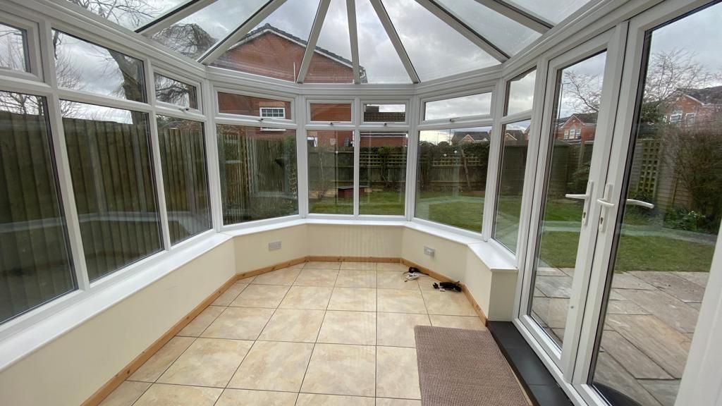 4 bedroom detached house Let in Coventry - Photograph 7.