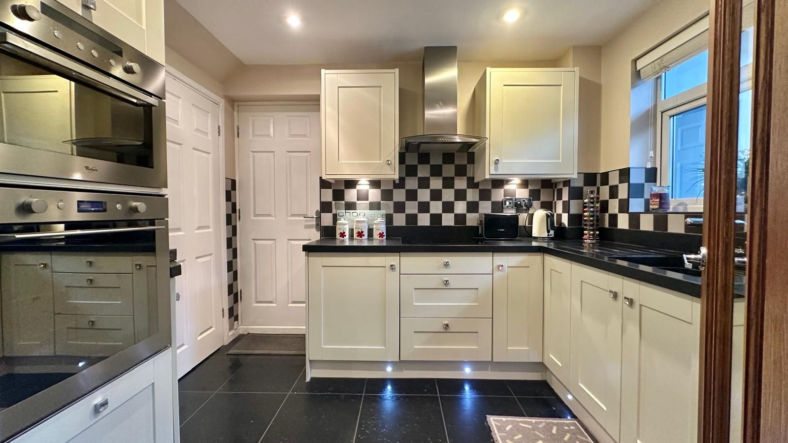 3 bedroom detached house SSTC in Coventry - Photograph 6.