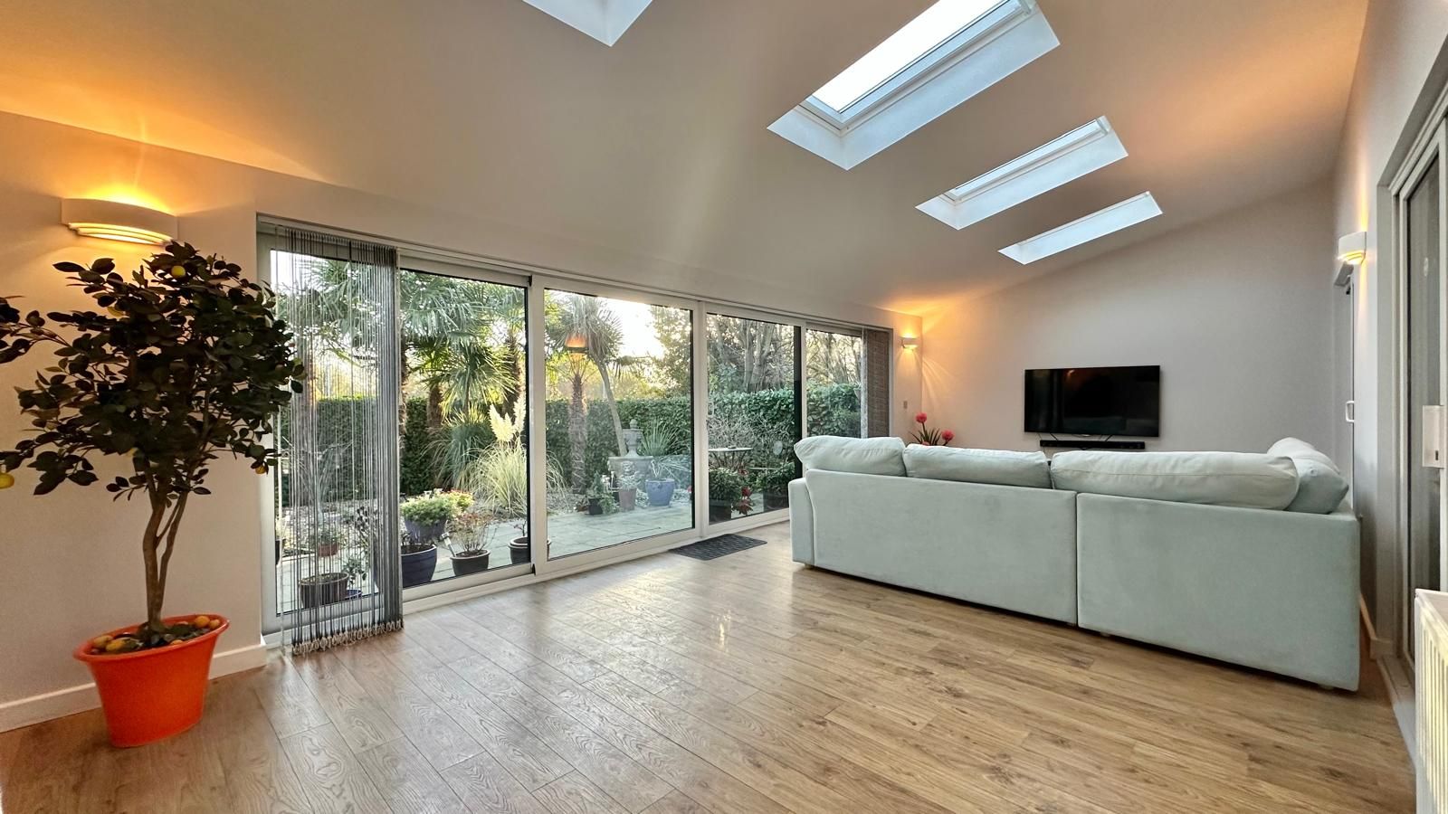 3 bedroom detached house SSTC in Coventry - Photograph 11.