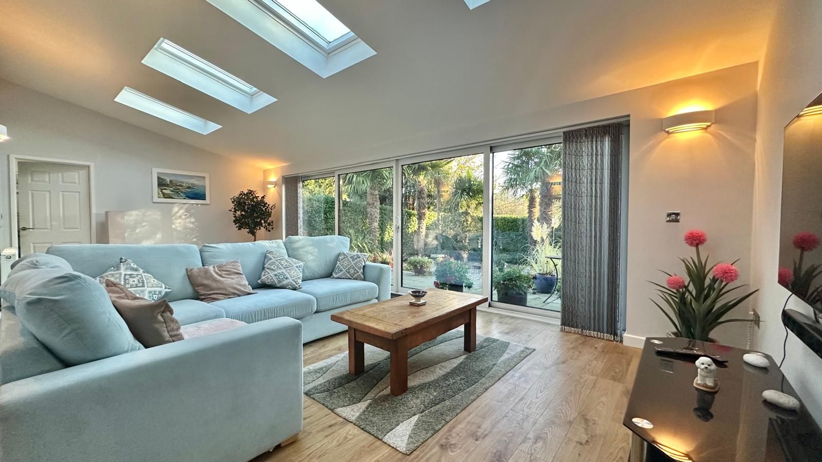 3 bedroom detached house SSTC in Coventry - Photograph 9.