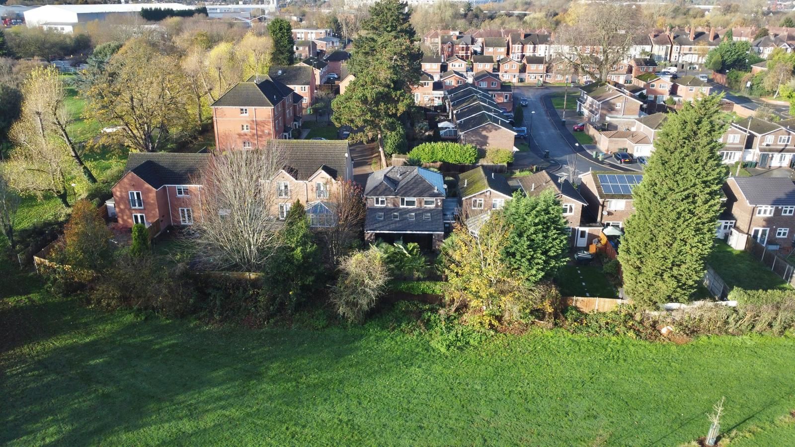 3 bedroom detached house SSTC in Coventry - Photograph 29.