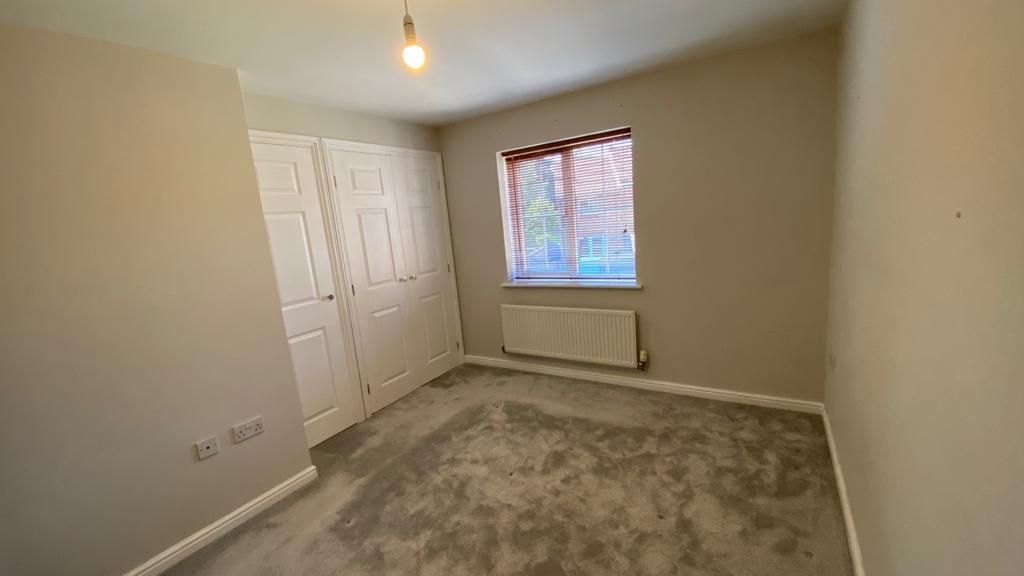 2 bedroom mid terraced house Let in Coventry - Photograph 7.