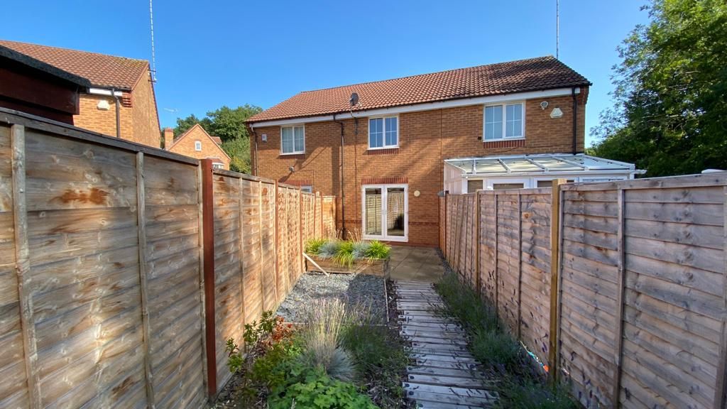 2 bedroom mid terraced house Let in Coventry - Photograph 9.