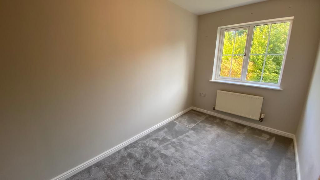 2 bedroom mid terraced house Let in Coventry - Photograph 6.