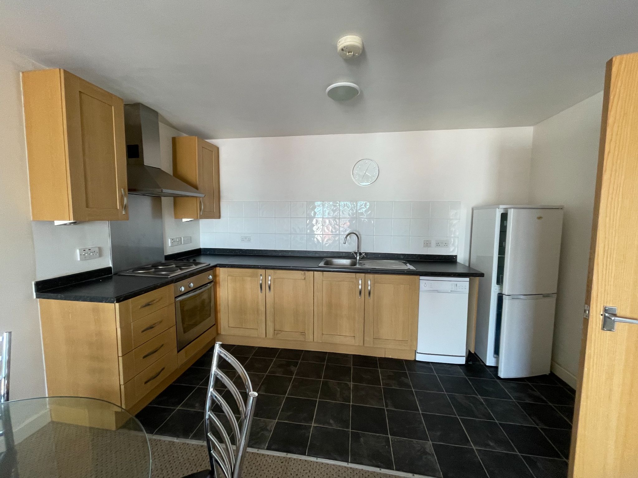 2 bedroom apartment flat/apartment Let in Coventry - Photograph 5.