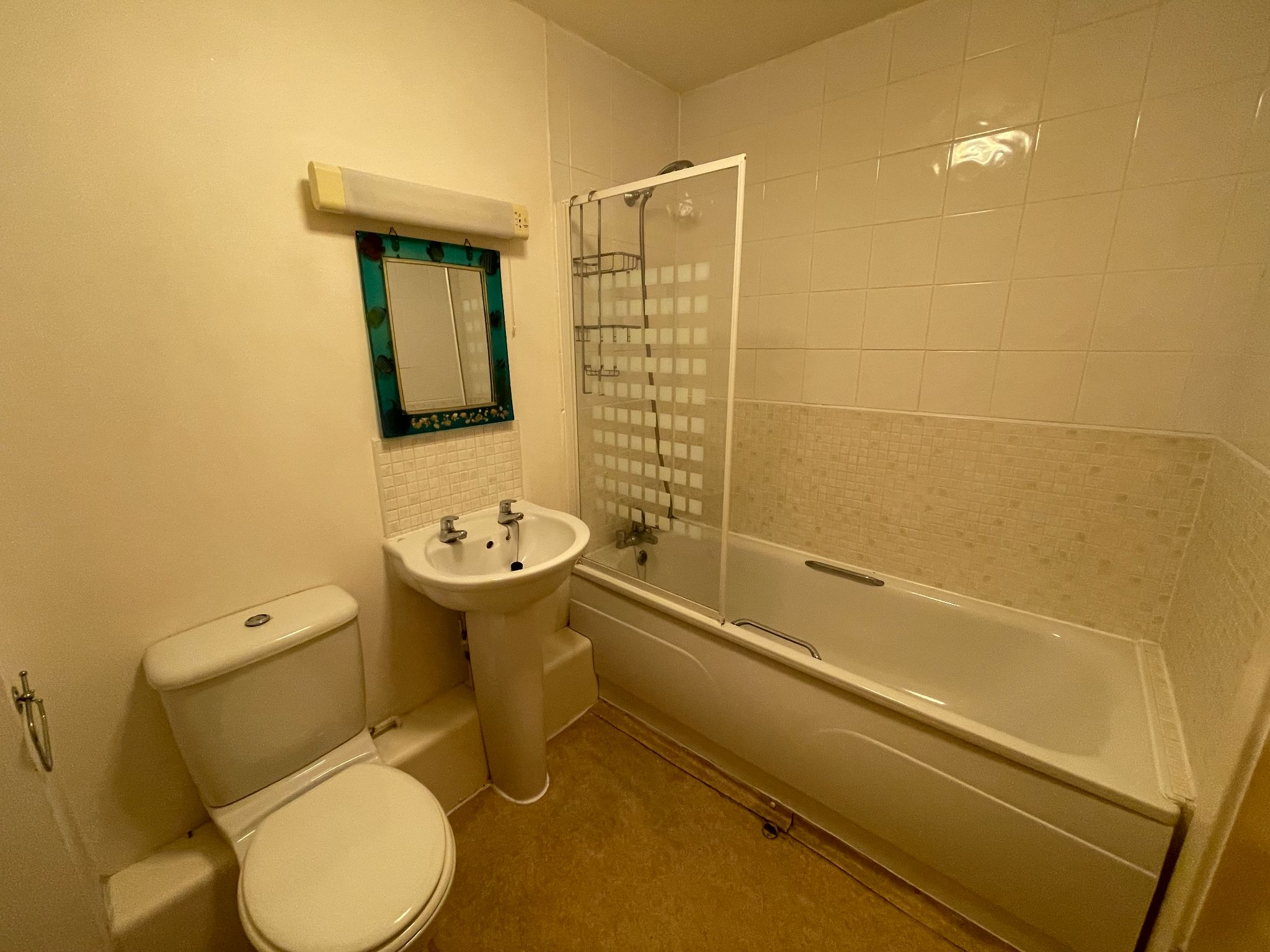 2 bedroom apartment flat/apartment Let in Coventry - Photograph 7.