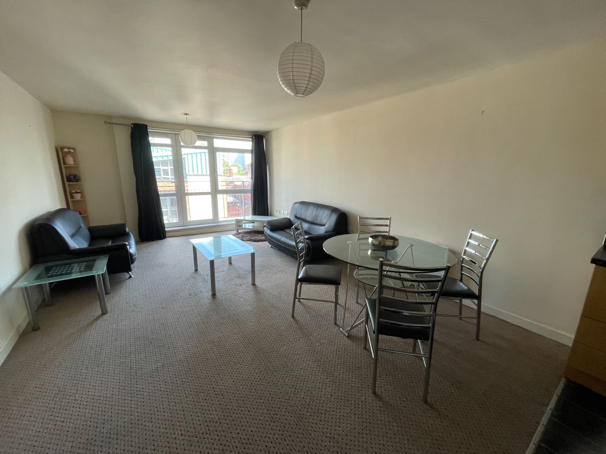 2 bedroom apartment flat/apartment Let in Coventry - Photograph 4.