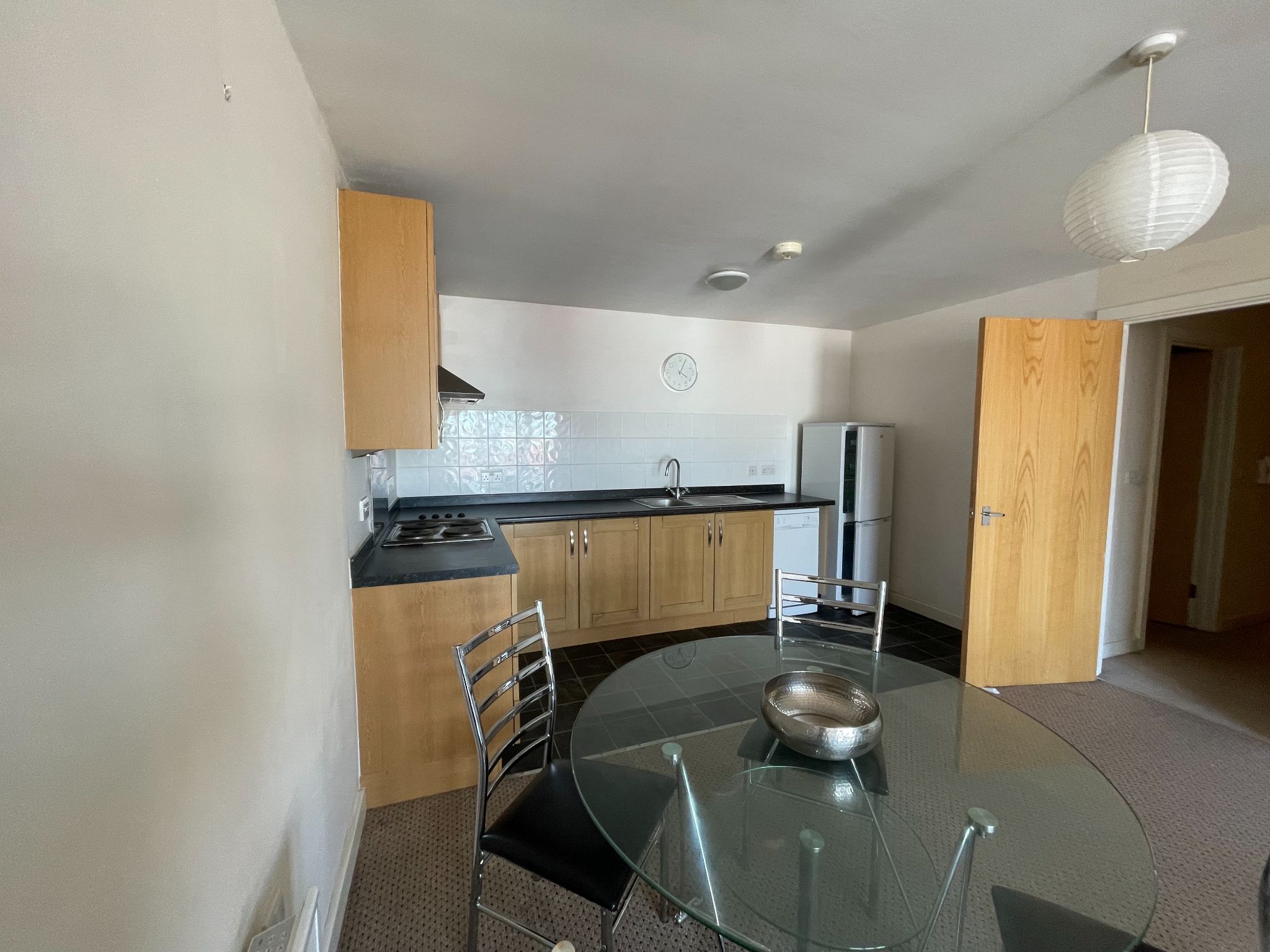 2 bedroom apartment flat/apartment Let in Coventry - Photograph 6.