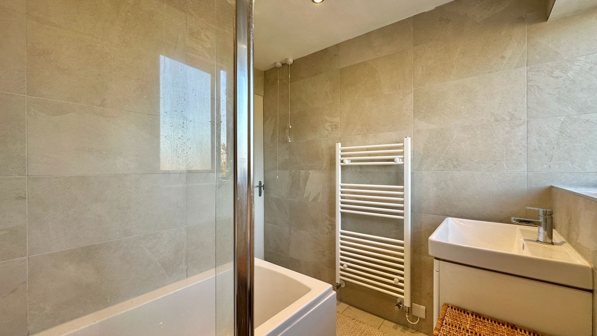 3 bedroom semi-detached house SSTC in Coventry - Photograph 15.