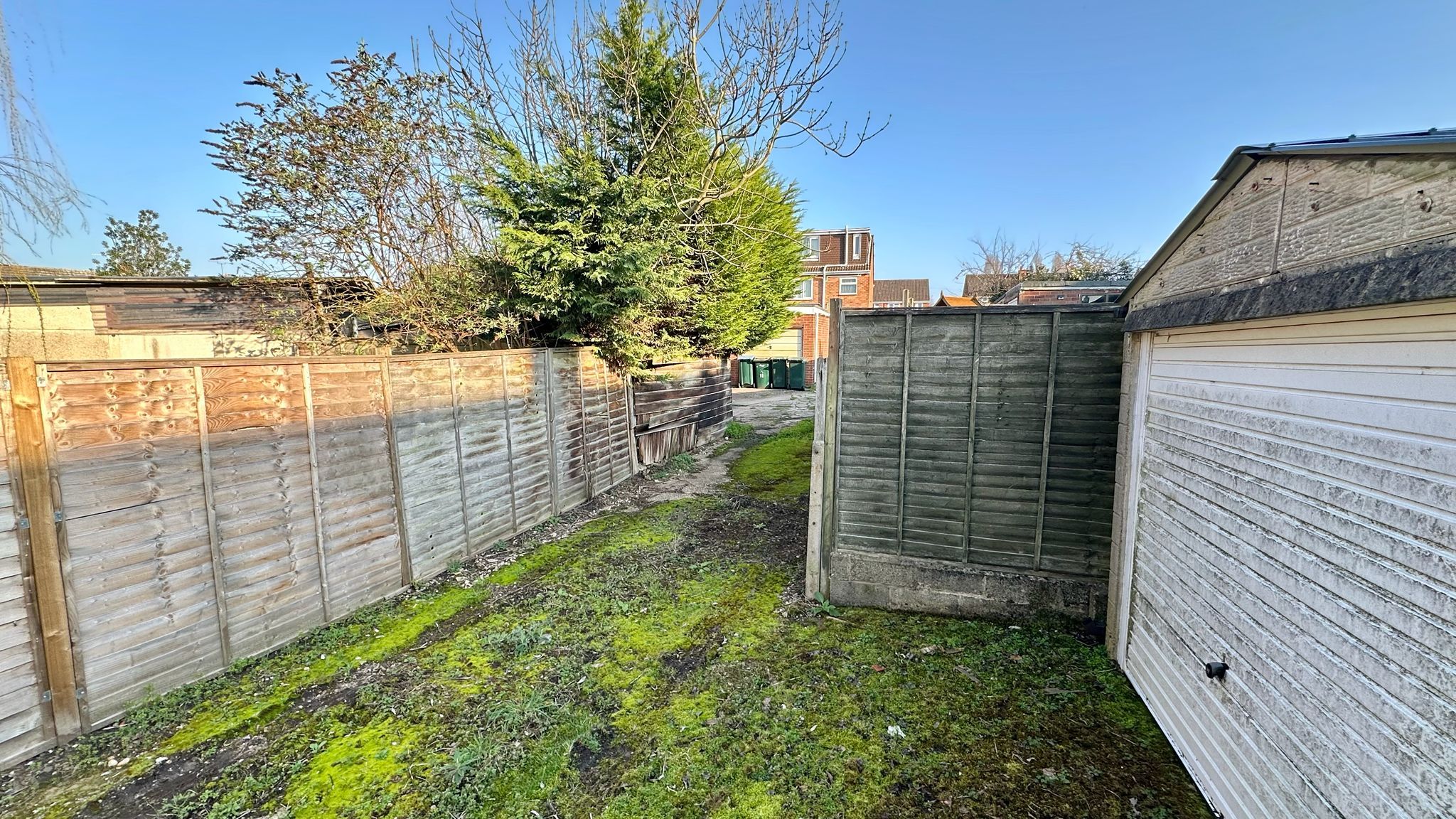 3 bedroom semi-detached house SSTC in Coventry - Photograph 22.